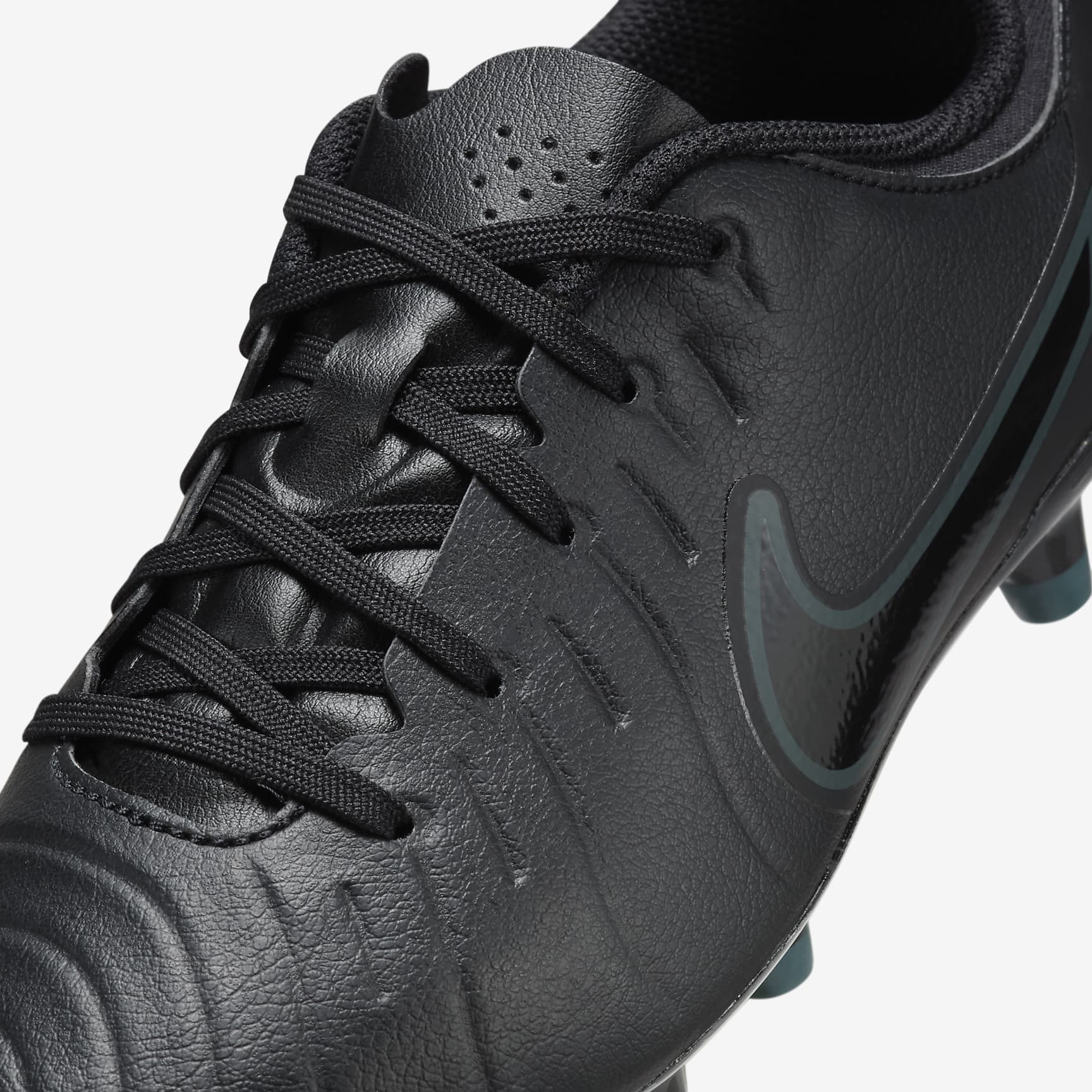 Nike Jr. Tiempo Legend 10 Academy Little/Big Kids' Multi-Ground Low-Top Soccer Cleats