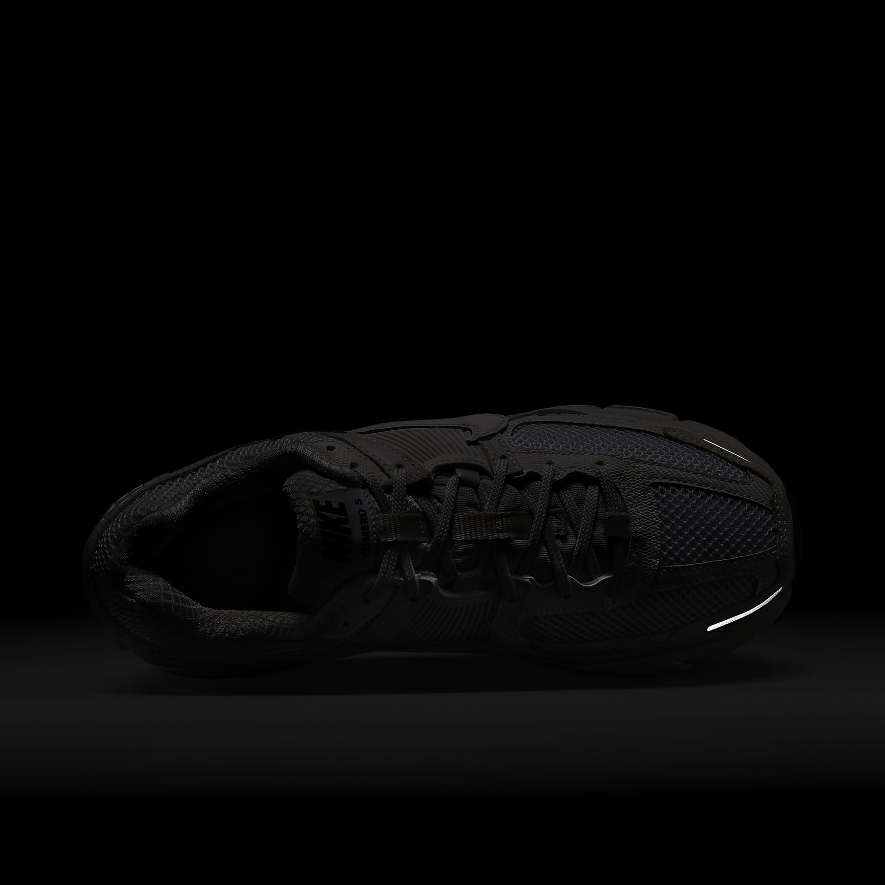 Nike Zoom Vomero 5 Women's Shoes