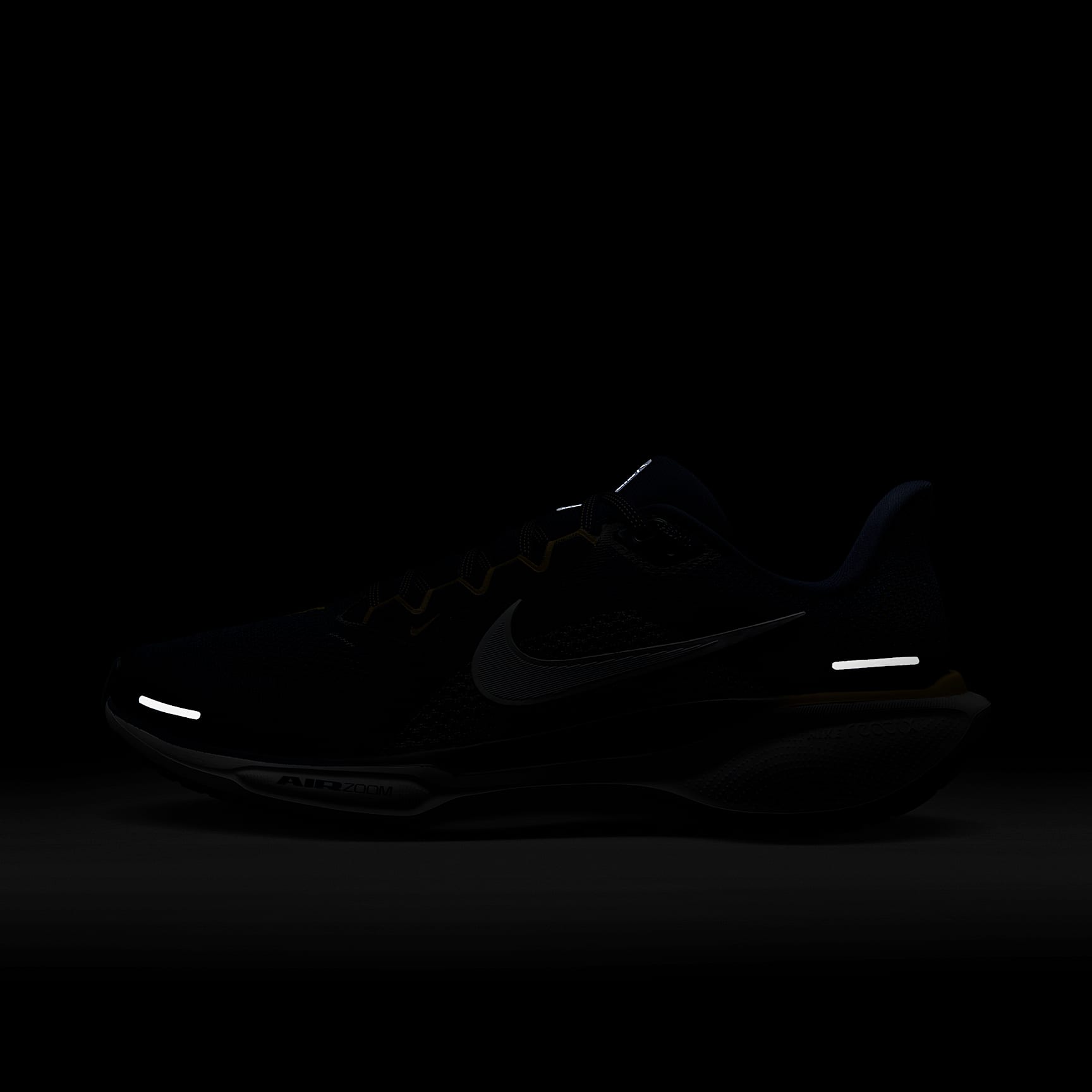 West Virginia Pegasus 41 Men's Nike College Road Running Shoes