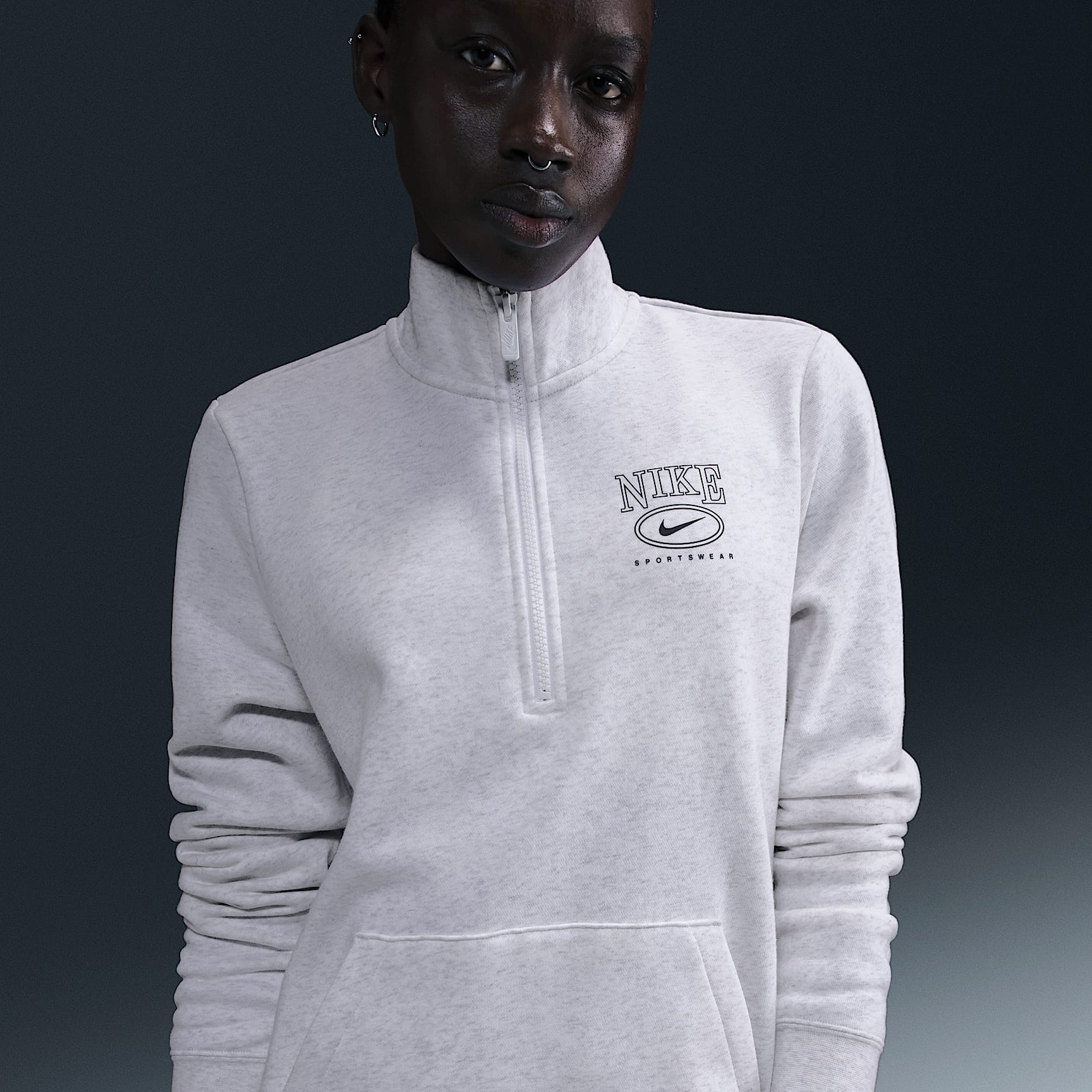 Nike Sportswear Club Fleece Women's Mock-Neck 1/2-Zip Graphic Top