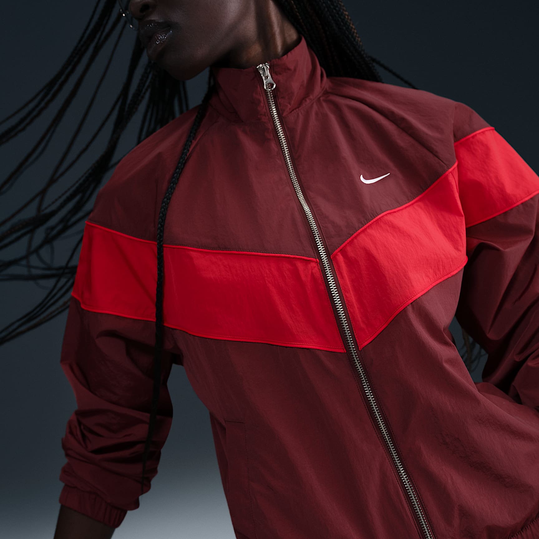 Nike Windrunner Women's Loose UV Woven Full-Zip Jacket