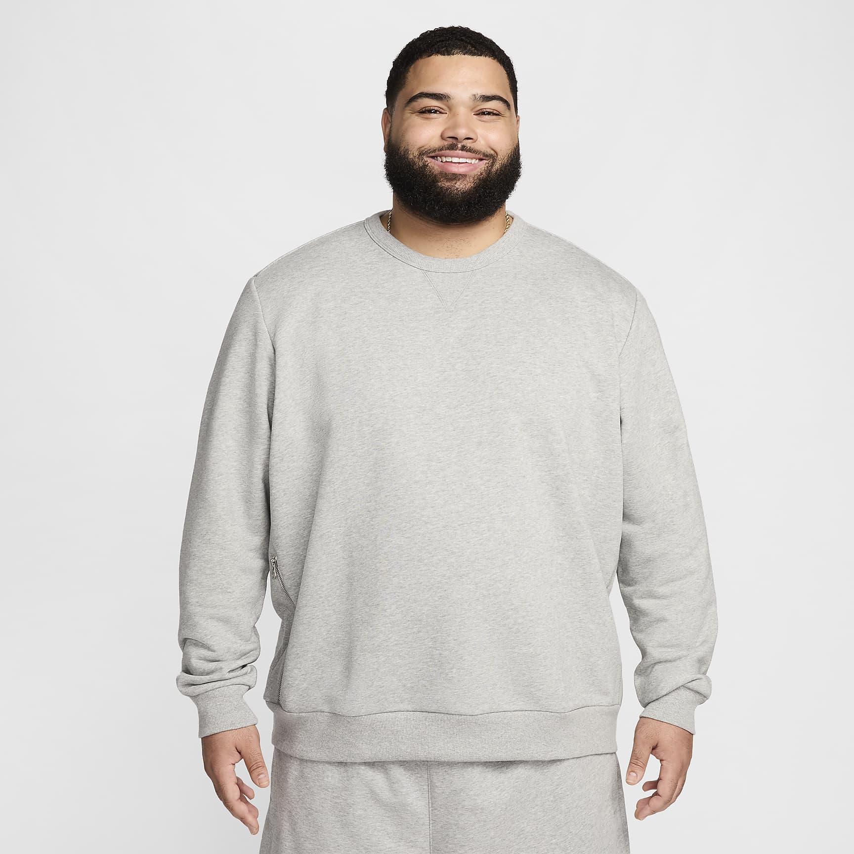 Nike Standard Issue Men's Dri-FIT Basketball Crew-Neck Sweatshirt