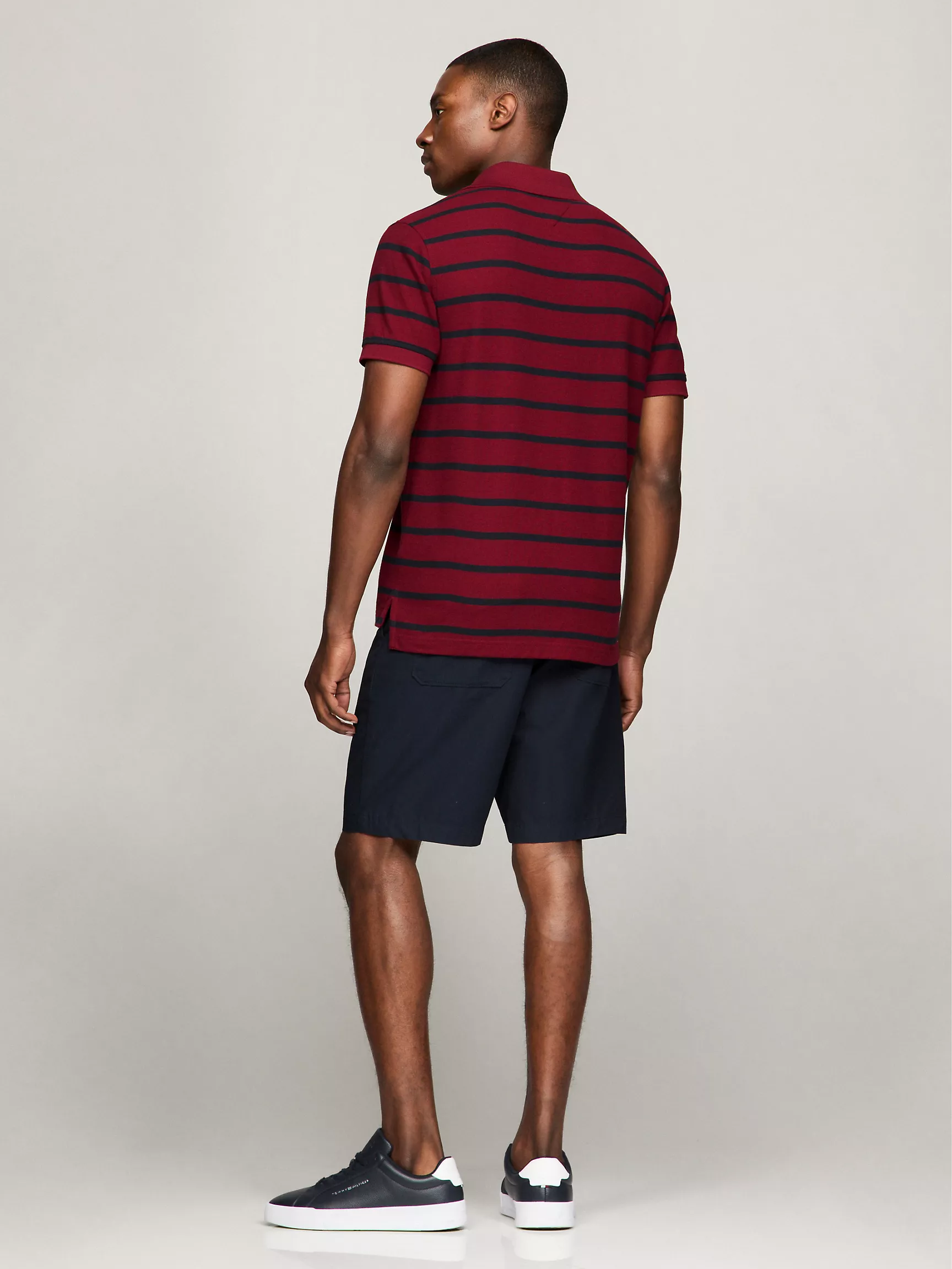 Мужское поло Tommy Hilfiger, Полосатое влагоотводящее поло стандартного кроя