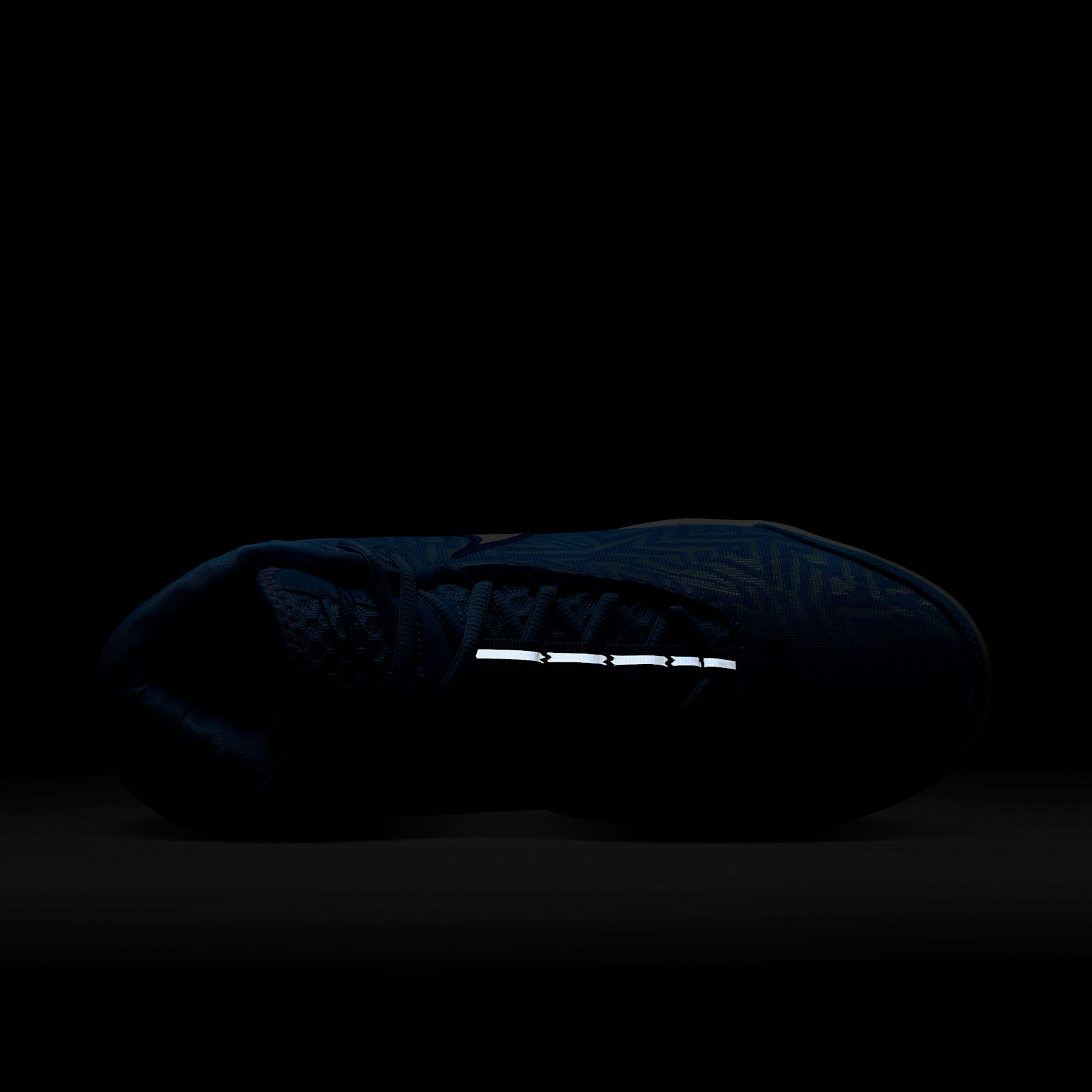 LeBron NXXT Genisus Basketball Shoes