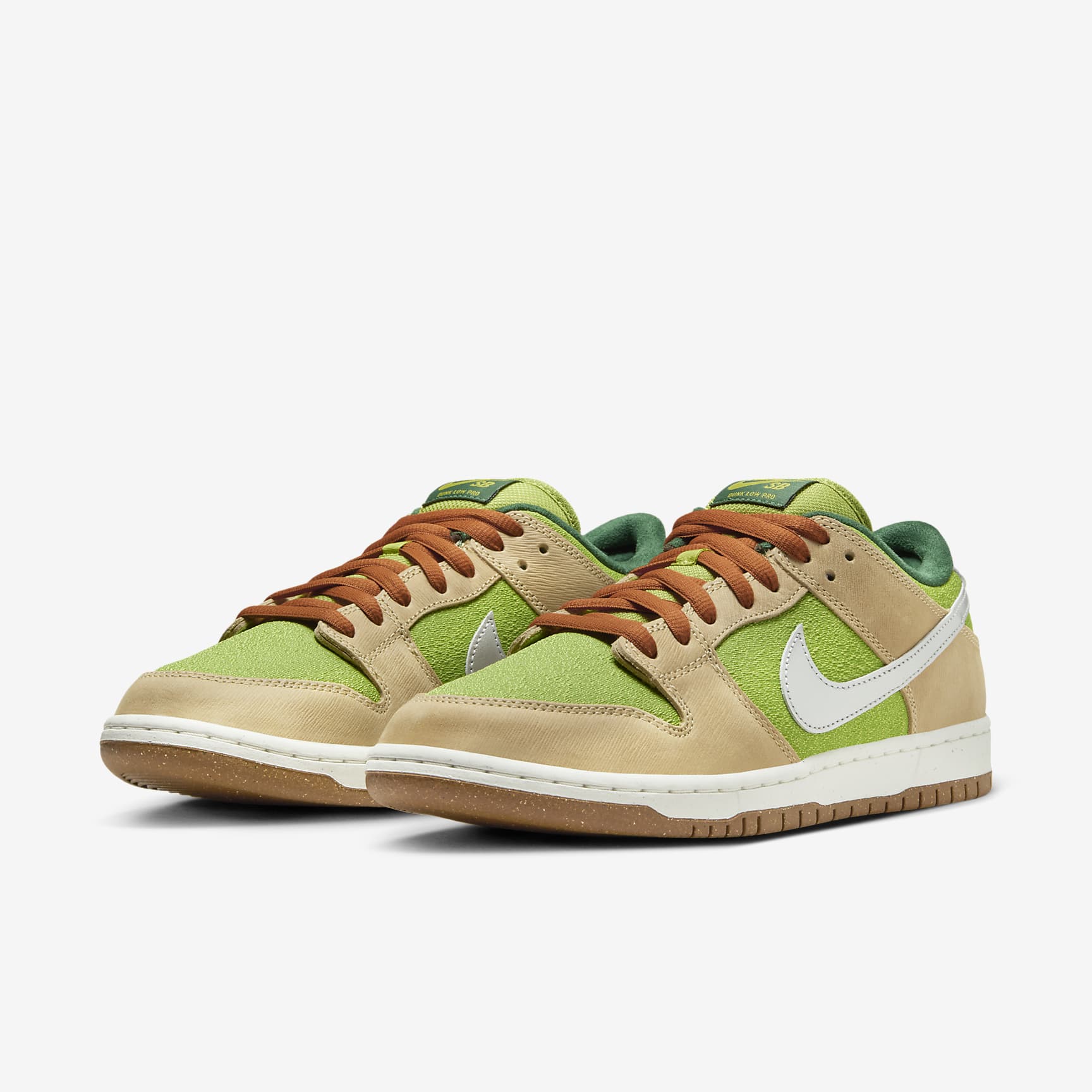 Nike SB Dunk Low Pro Skate Shoes