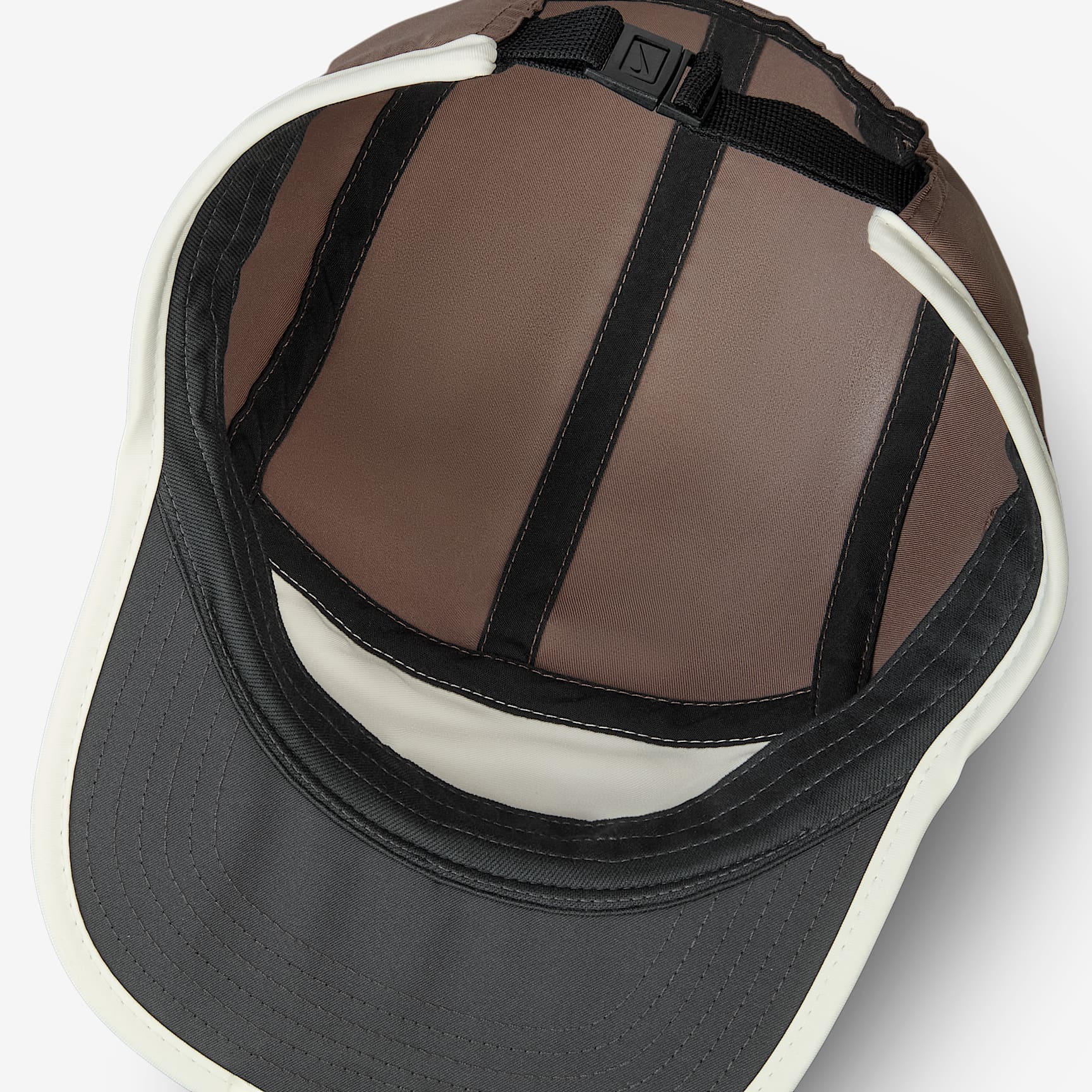Nike Dri-FIT Fly Unstructured Swoosh Cap