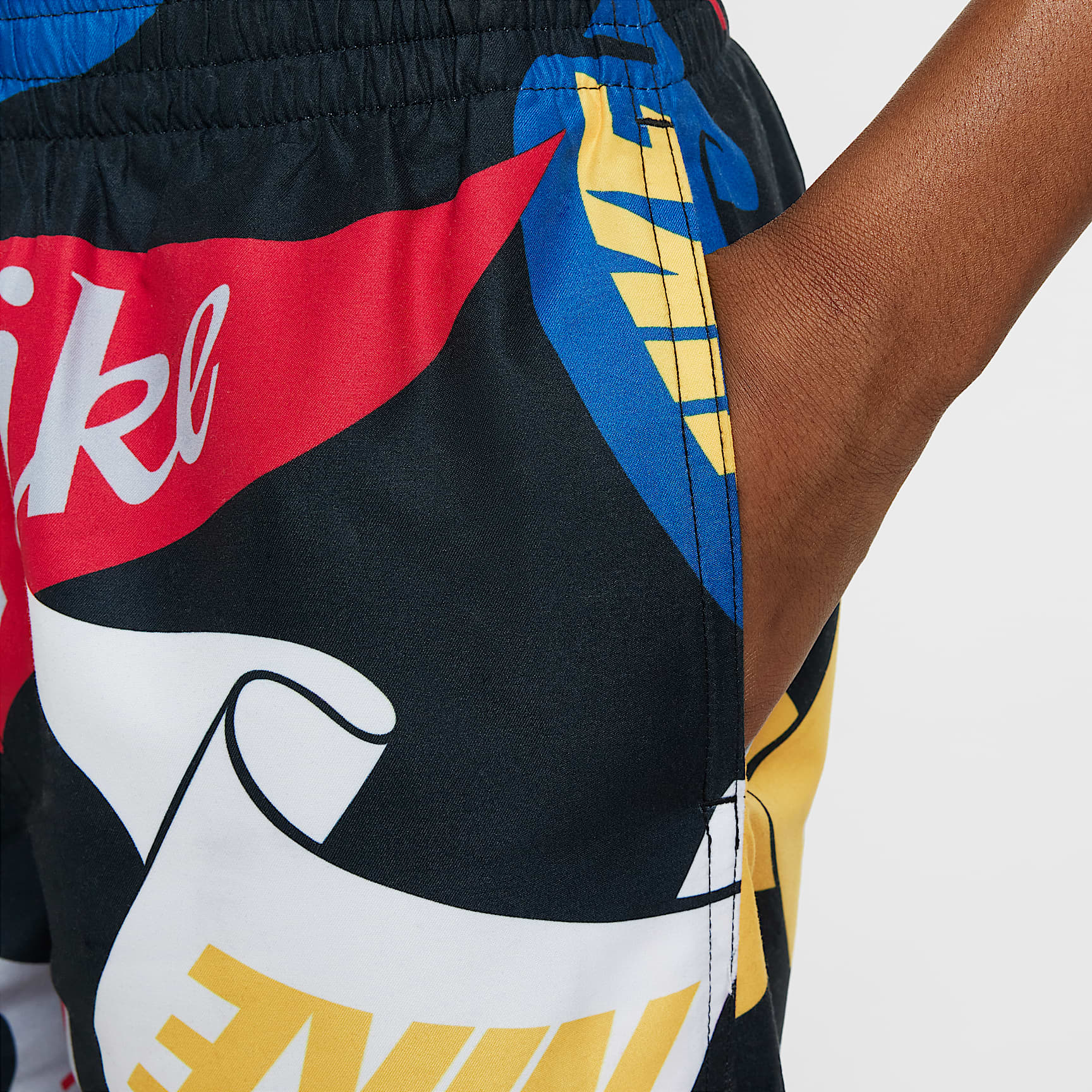 Nike Swim Breaker Big Kids' (Boys') 7" Brief-Lined Volley Shorts