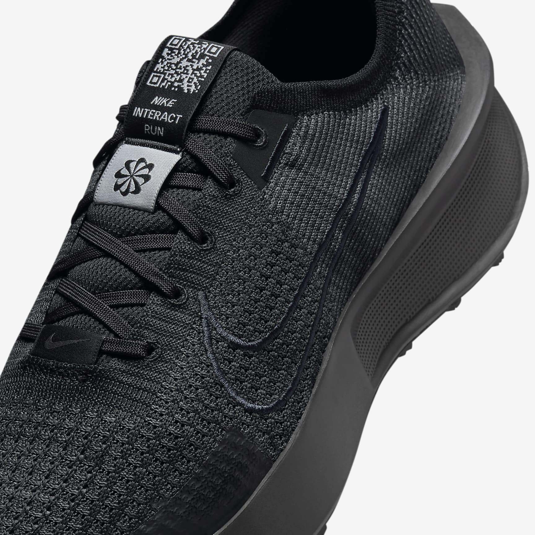 Nike Interact Run Men's Road Running Shoes