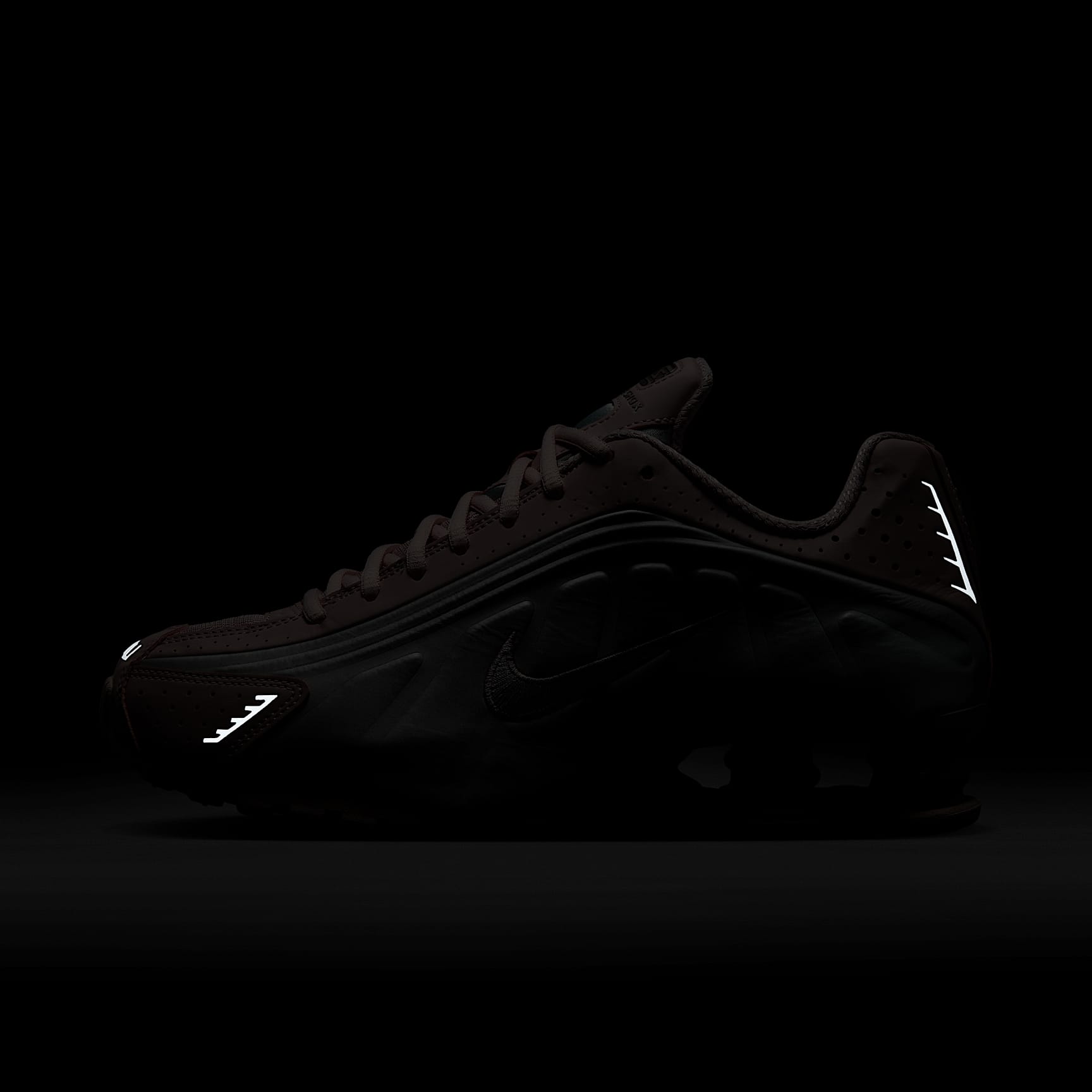 Nike Shox R4 Women's Shoes