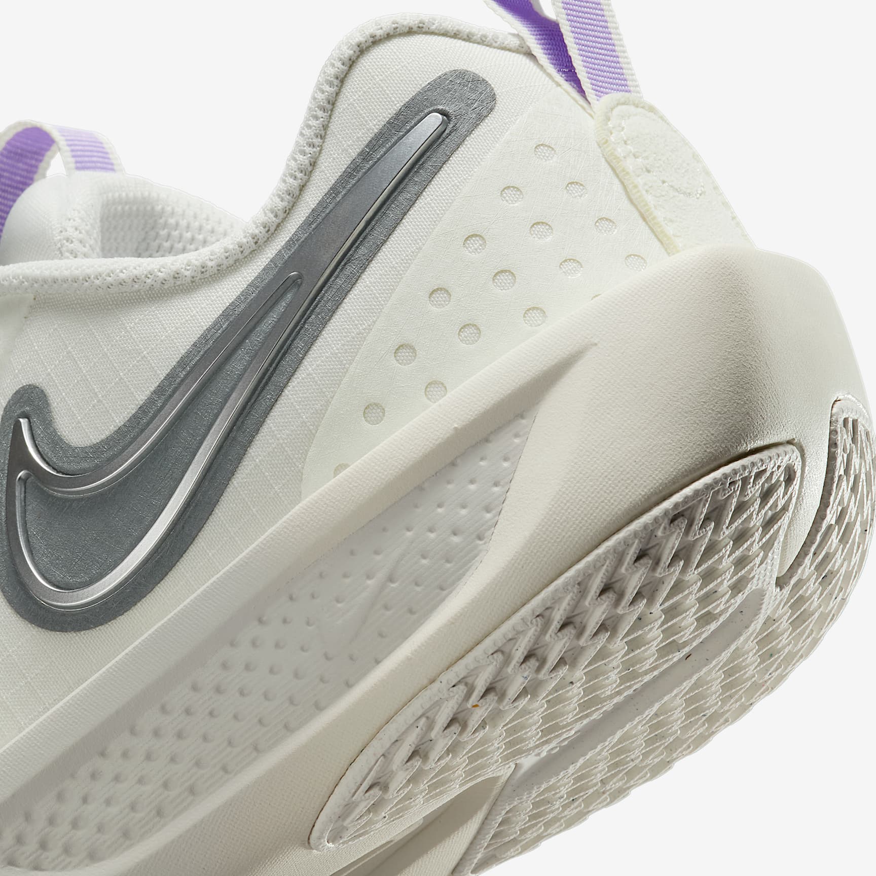 Nike G.T. Cut 3 Big Kids' Basketball Shoes