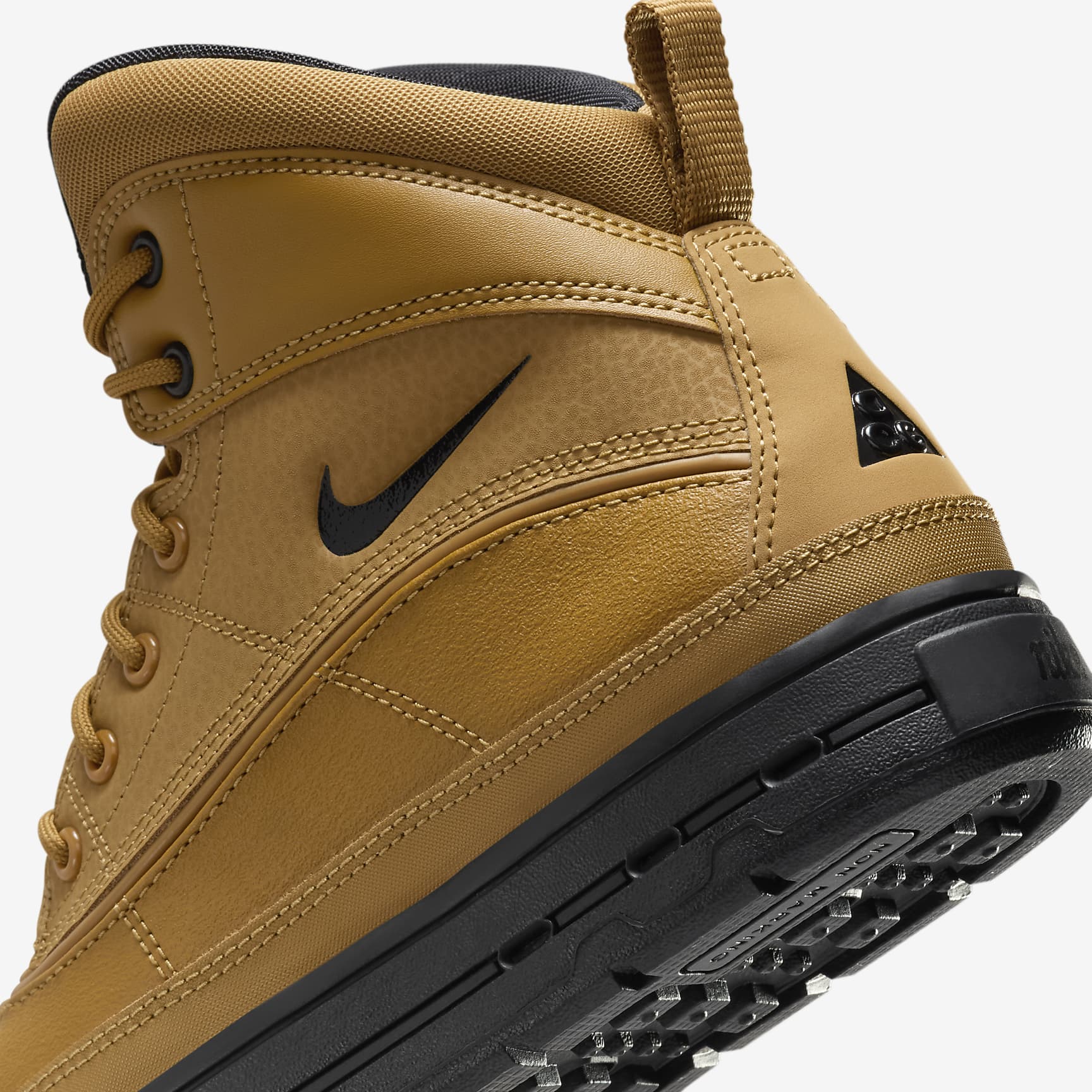Nike Woodside 2 High Big Kids' Boots