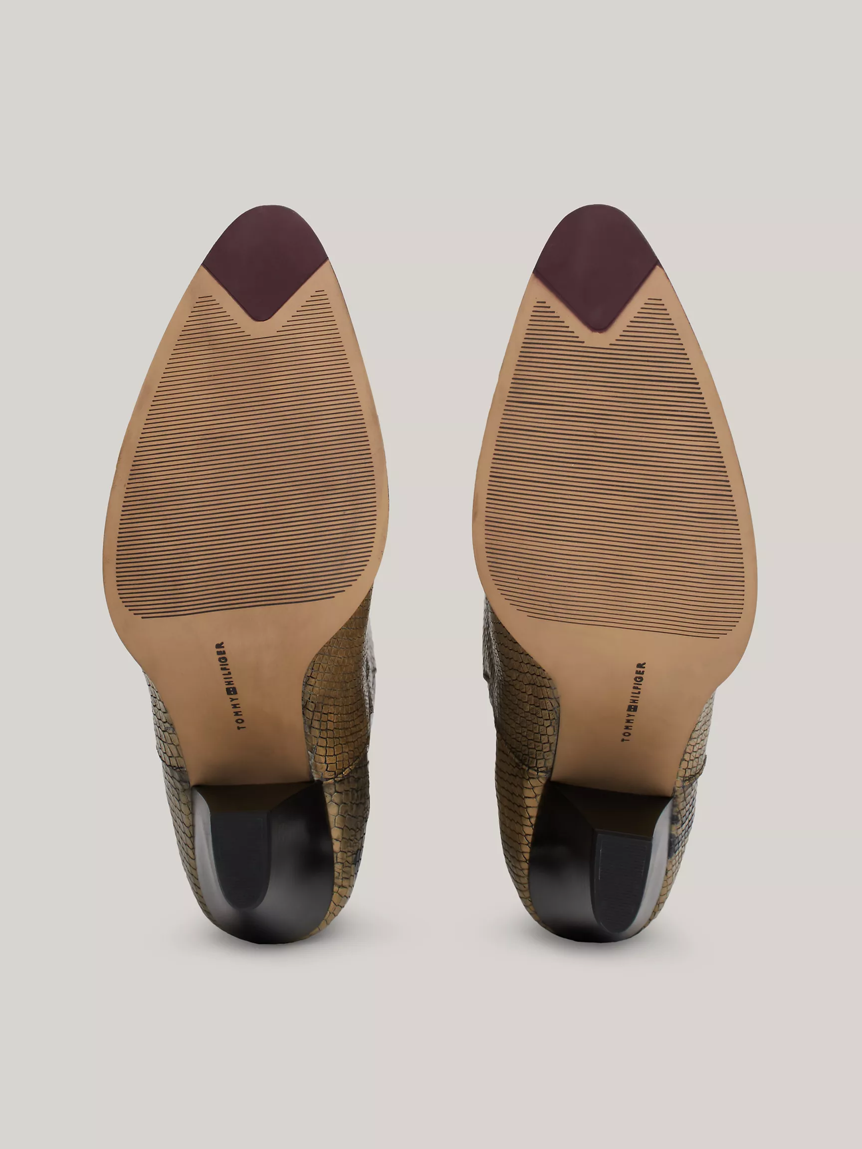 Женские ботинки Tommy Hilfiger, Ковбойские сапоги на каблуке из кожи с тиснением под змею