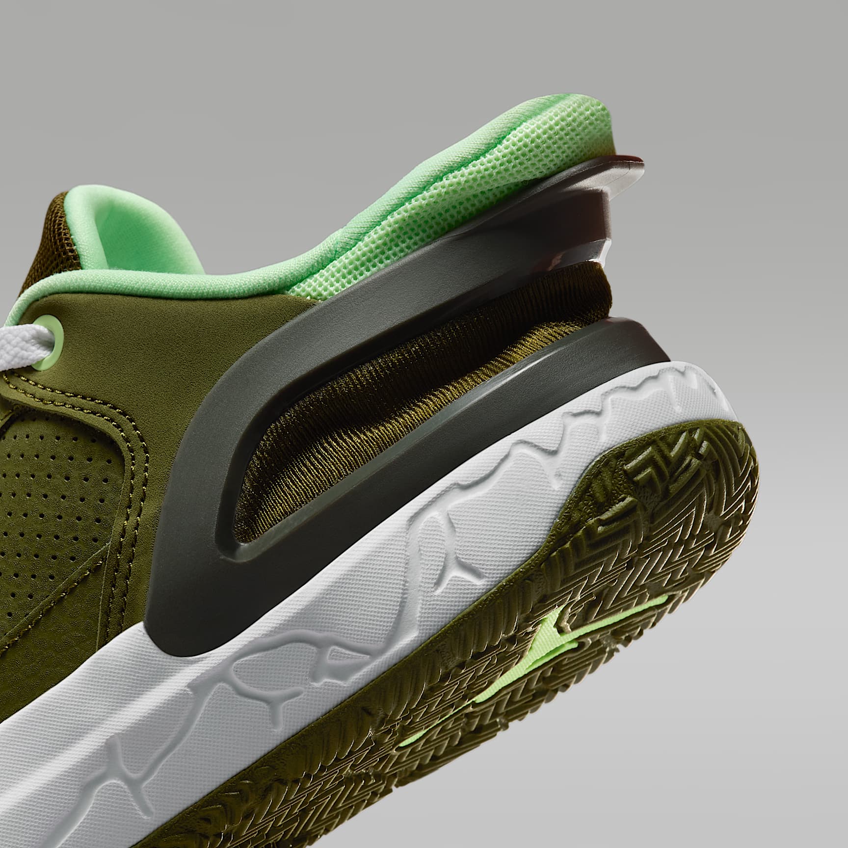 Jordan DAY1 EO Big Kids' Shoes