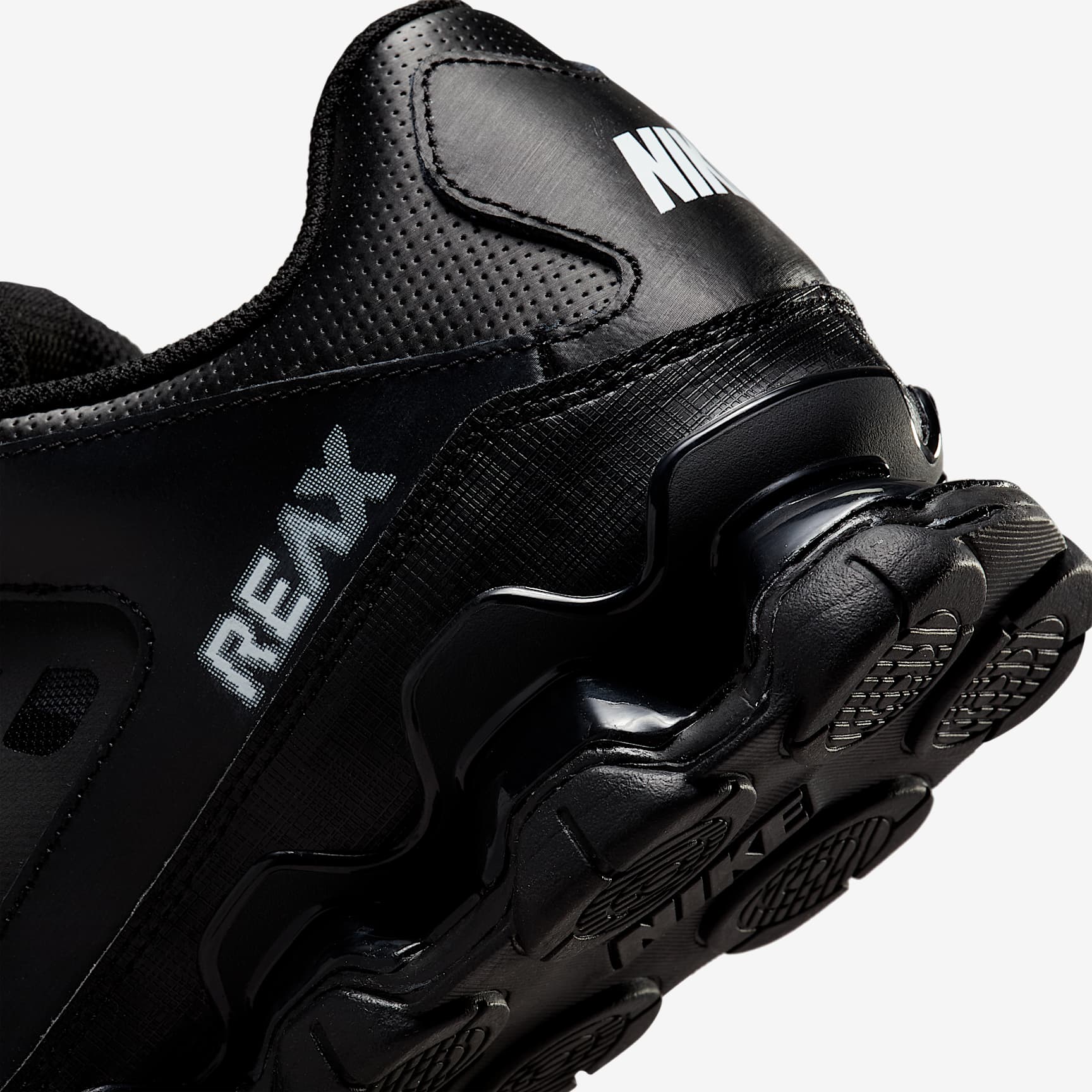 Nike Reax 8 TR Men's Workout Shoes