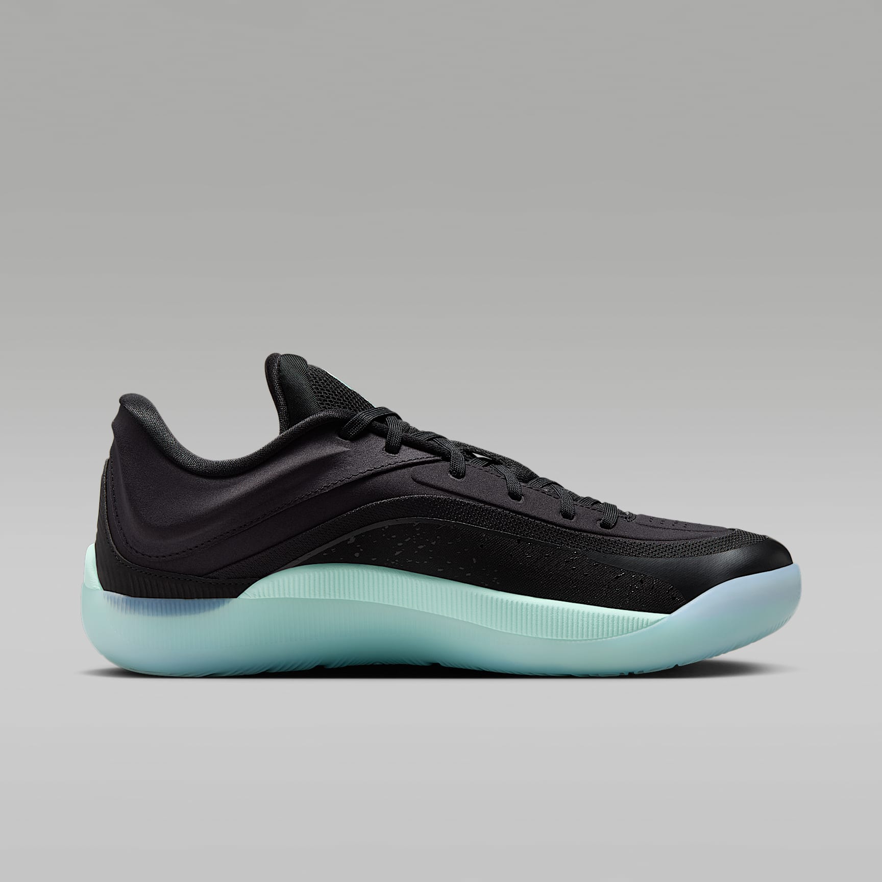 Zion 4 Basketball Shoes