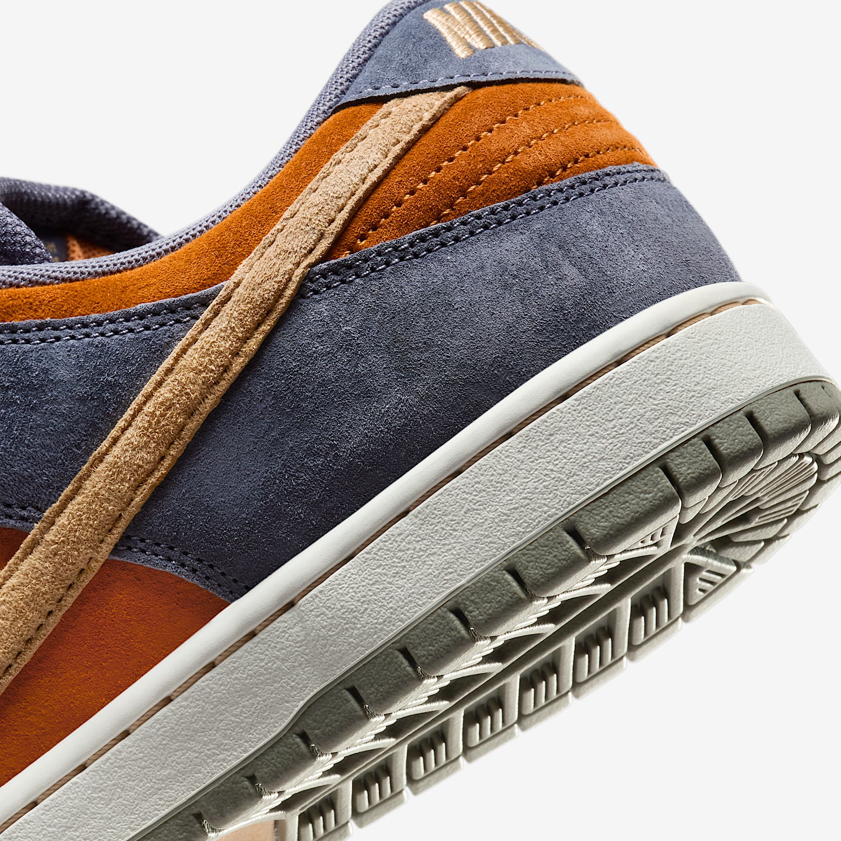 Nike SB Dunk Low Pro Skate Shoes