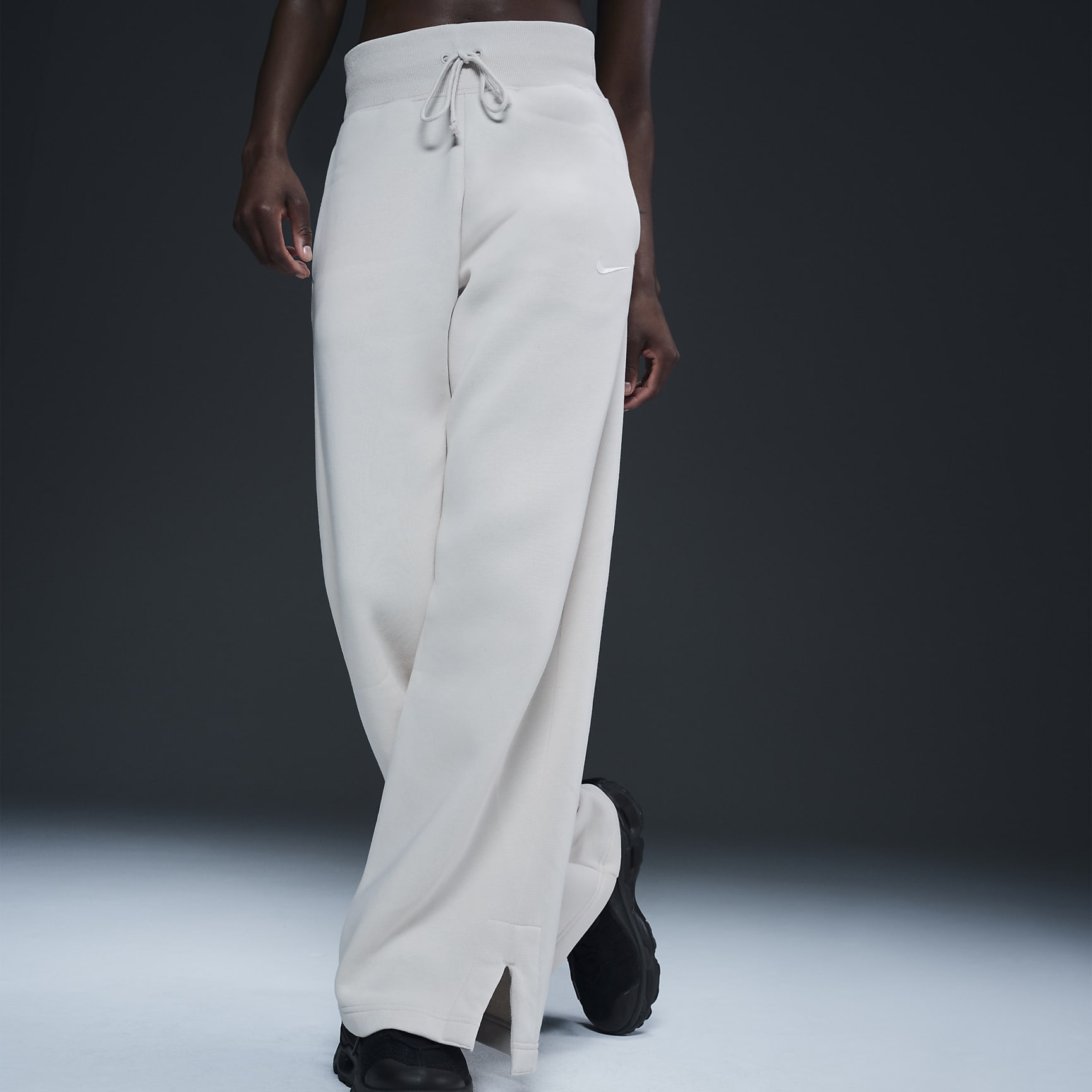 Nike Sportswear Phoenix Fleece Women's High-Waisted Wide-Leg Sweatpants