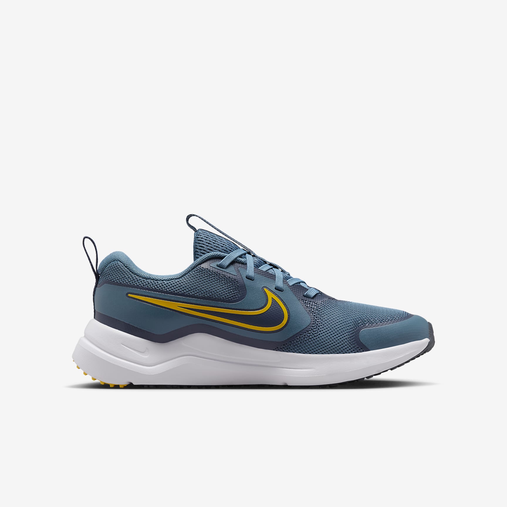 Nike Cosmic Runner Big Kids' Road Running Shoes