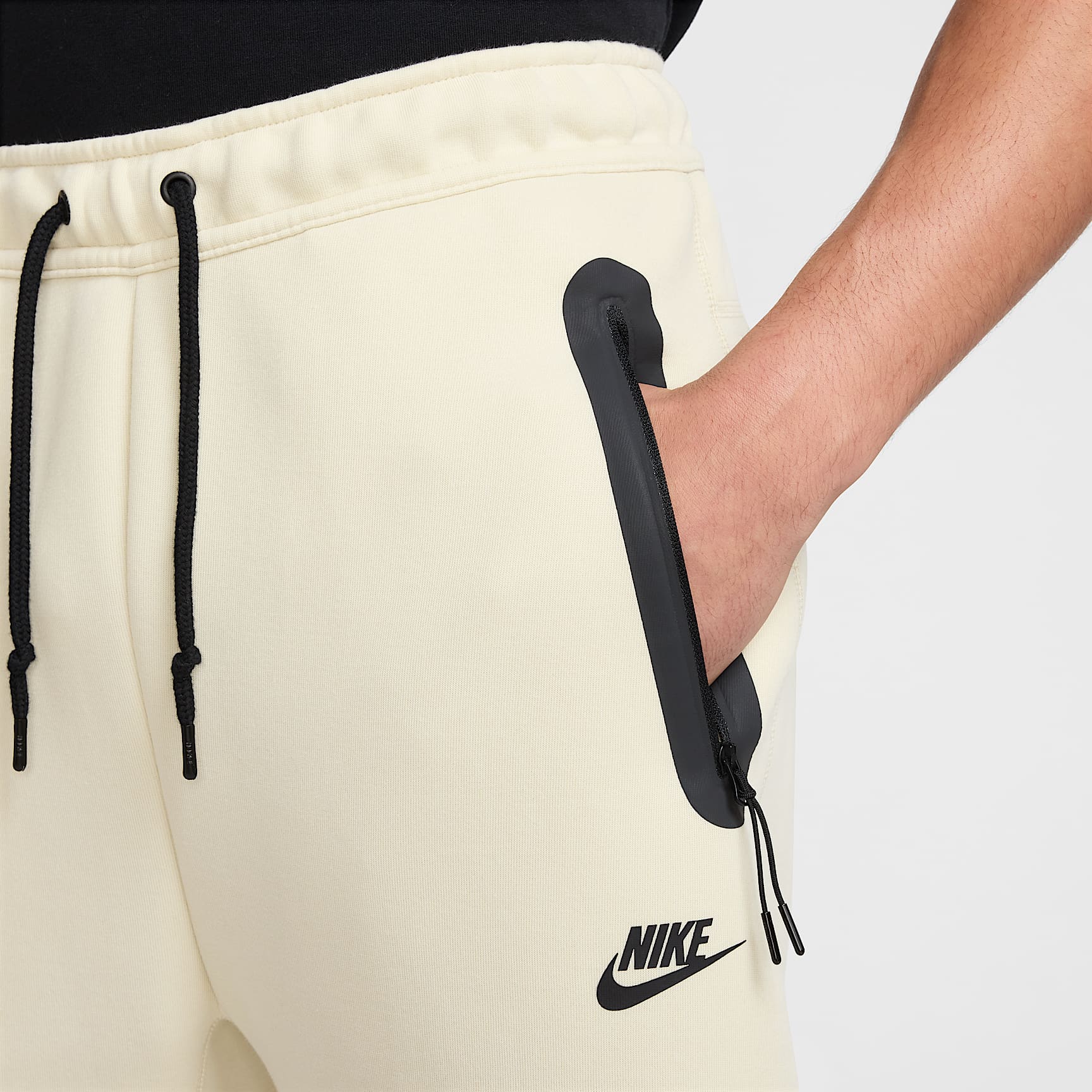 Nike Tech Men's Fleece Open-Hem Pants