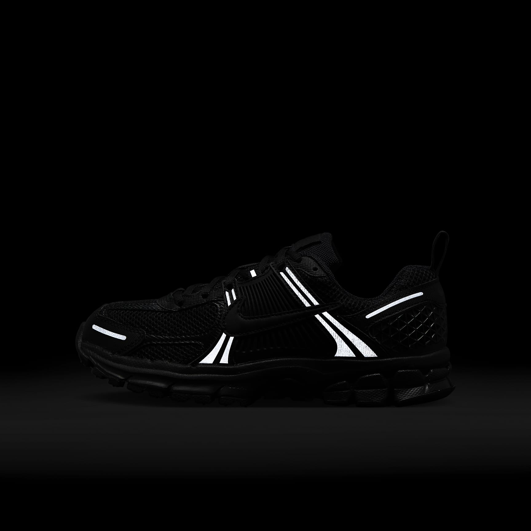 Nike Vomero 5 Big Kids' Shoes