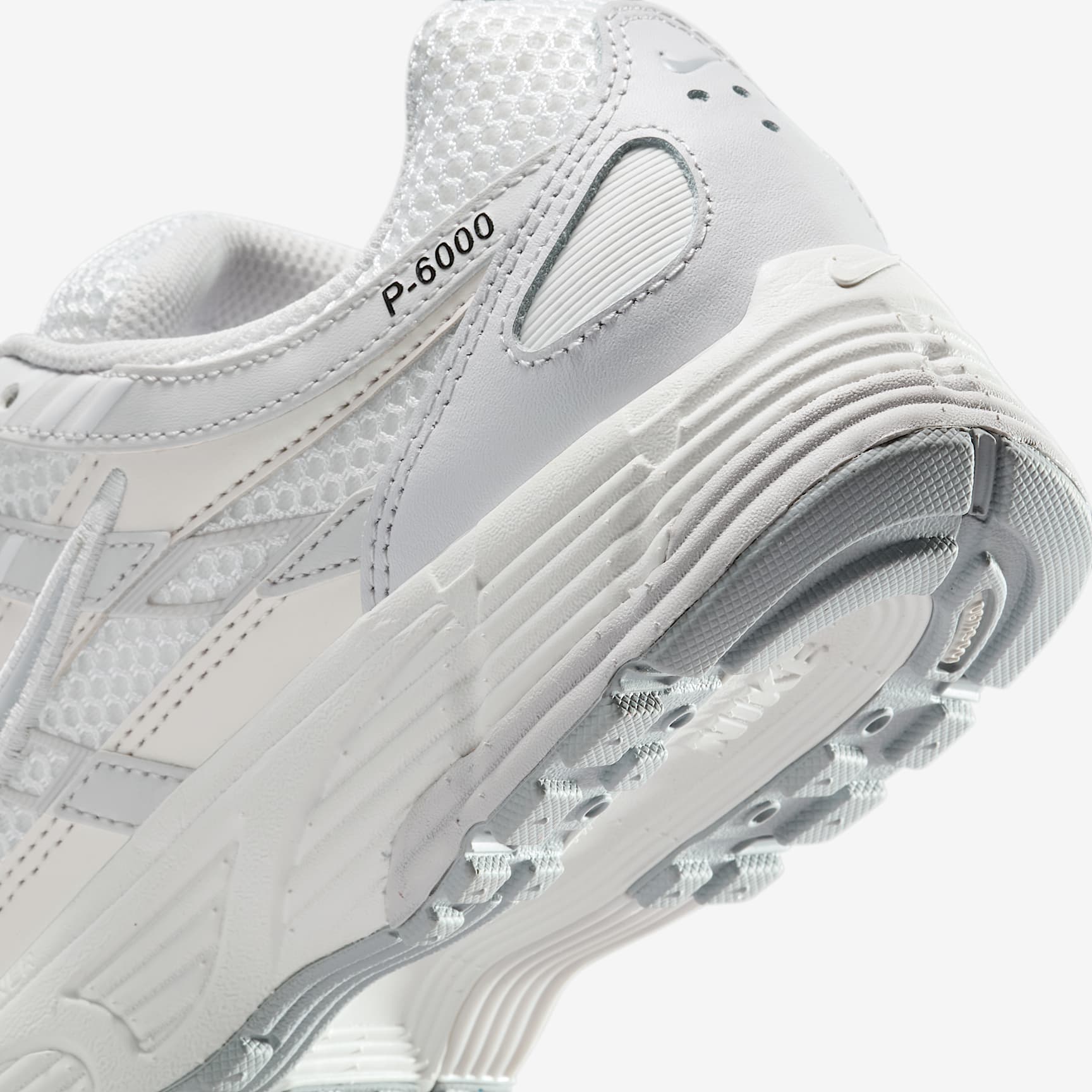 Nike P-6000 SE Women's Shoes