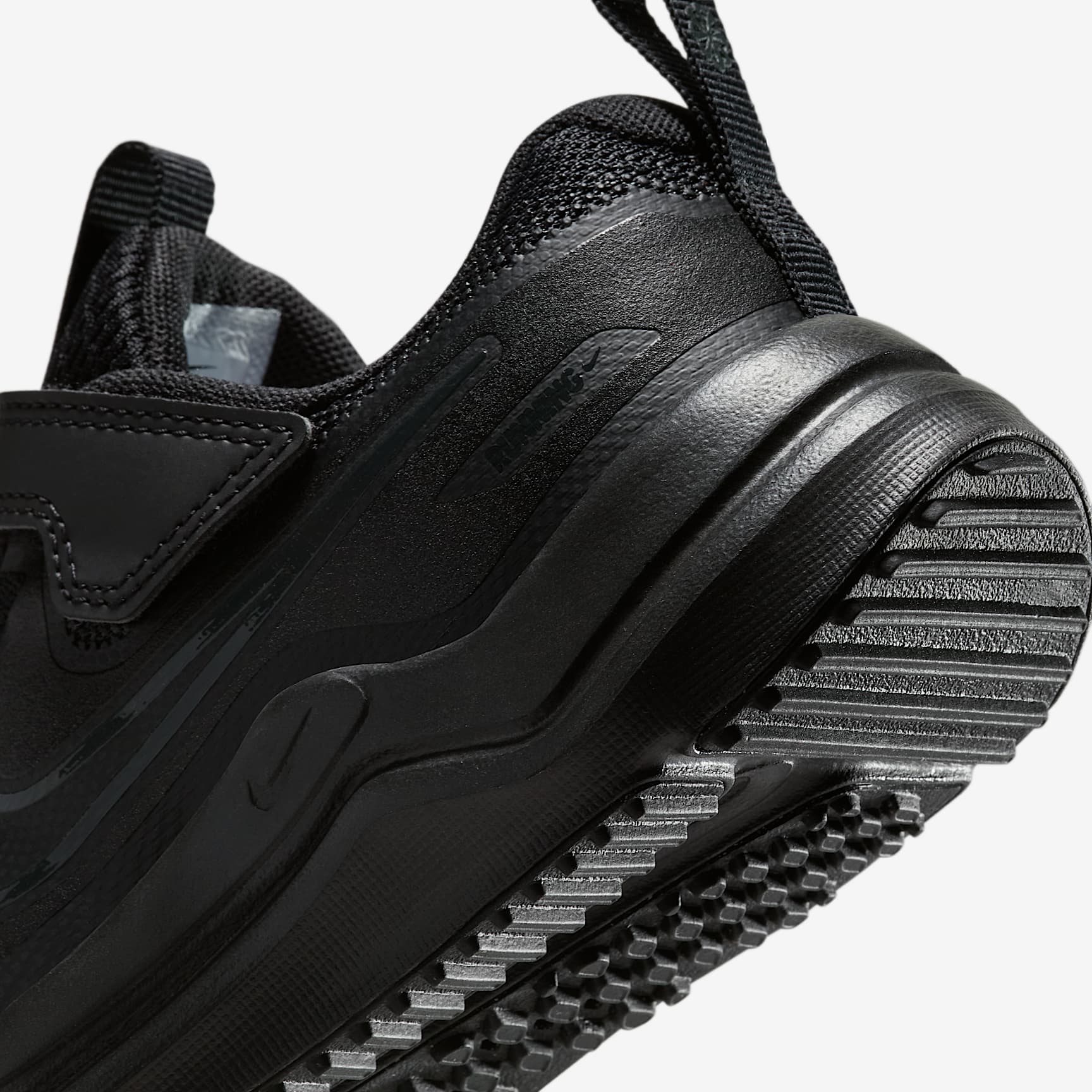 Nike Cosmic Runner Little Kids' Shoes