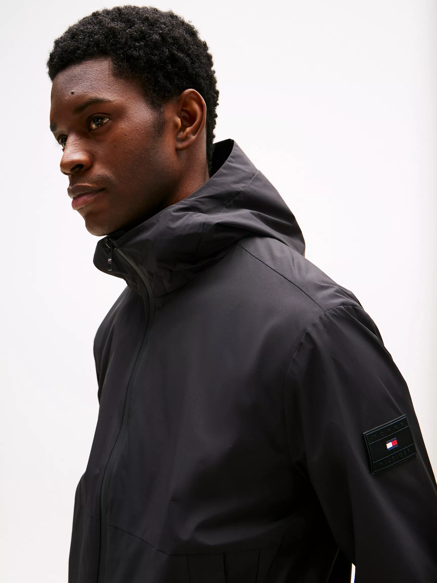 Мужская куртка Tommy Hilfiger, Ветровка с капюшоном и водоотталкивающим покрытием
