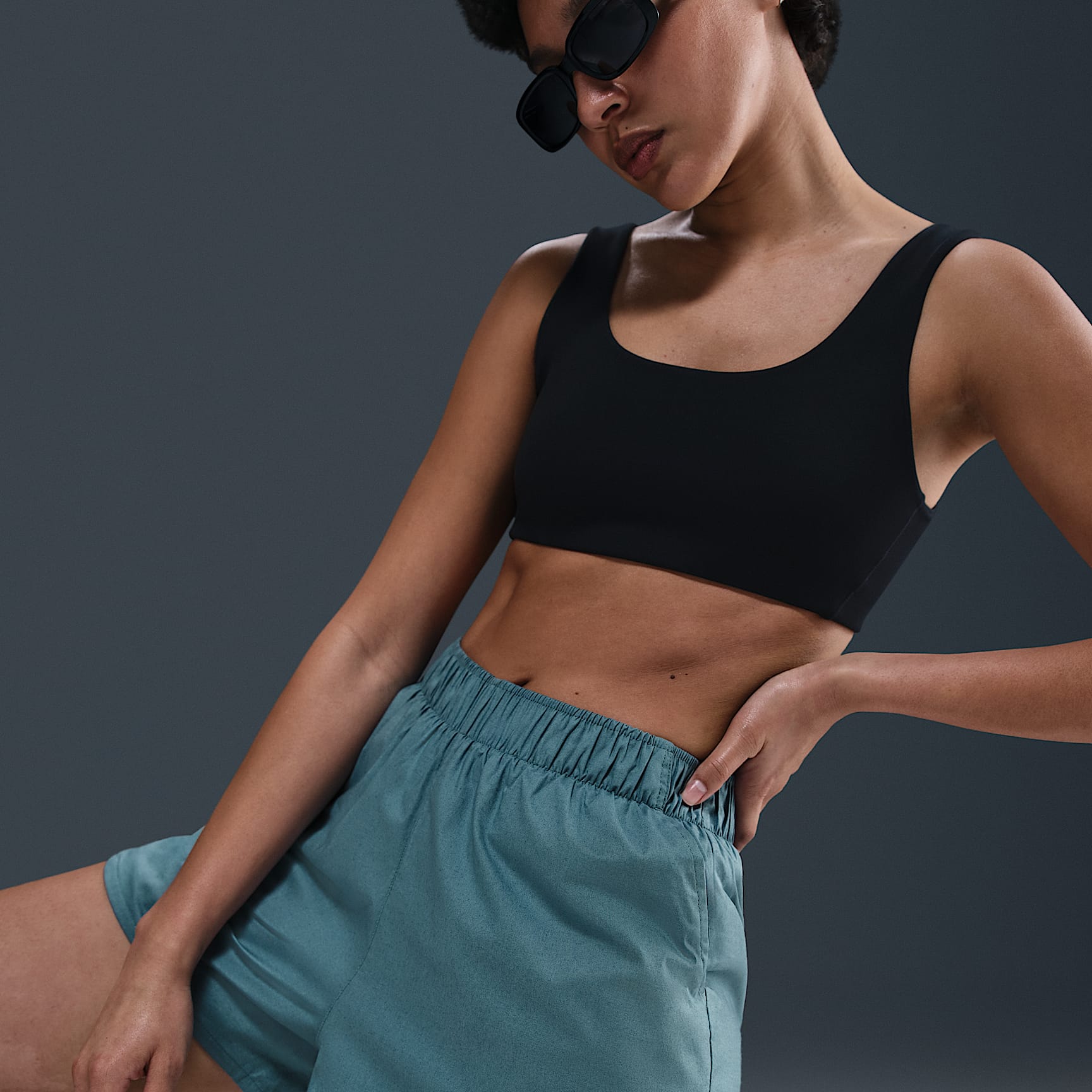 Nike Sportswear Chill Poplin Women's Mid-Rise 5" Shorts