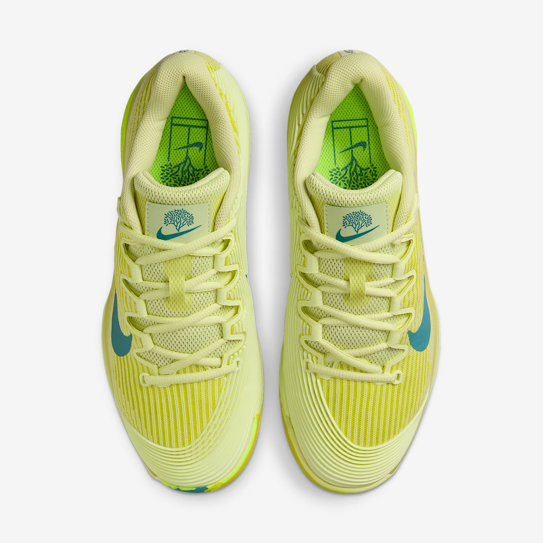 Nike Vapor 12 Premium Women's Hard Court Tennis Shoes
