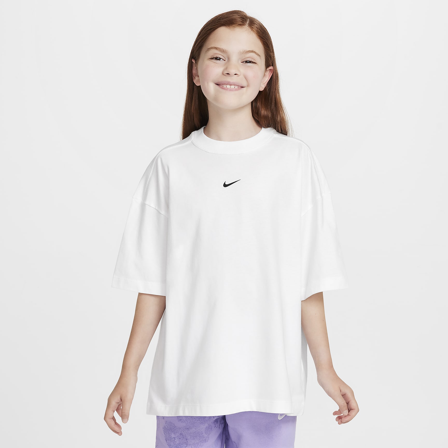 Nike Sportswear Big Kids' (Girls') Oversized T-Shirt