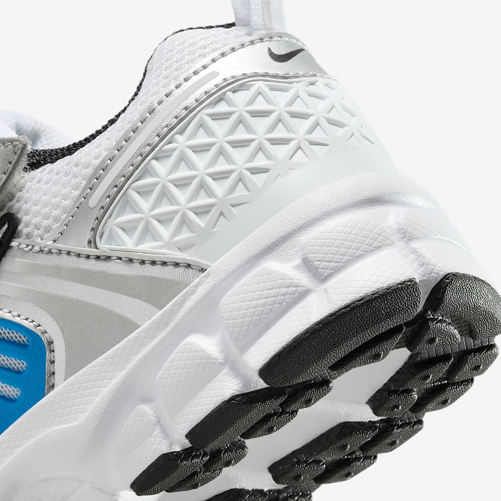 Nike Vomero 5 Little Kids' Shoes