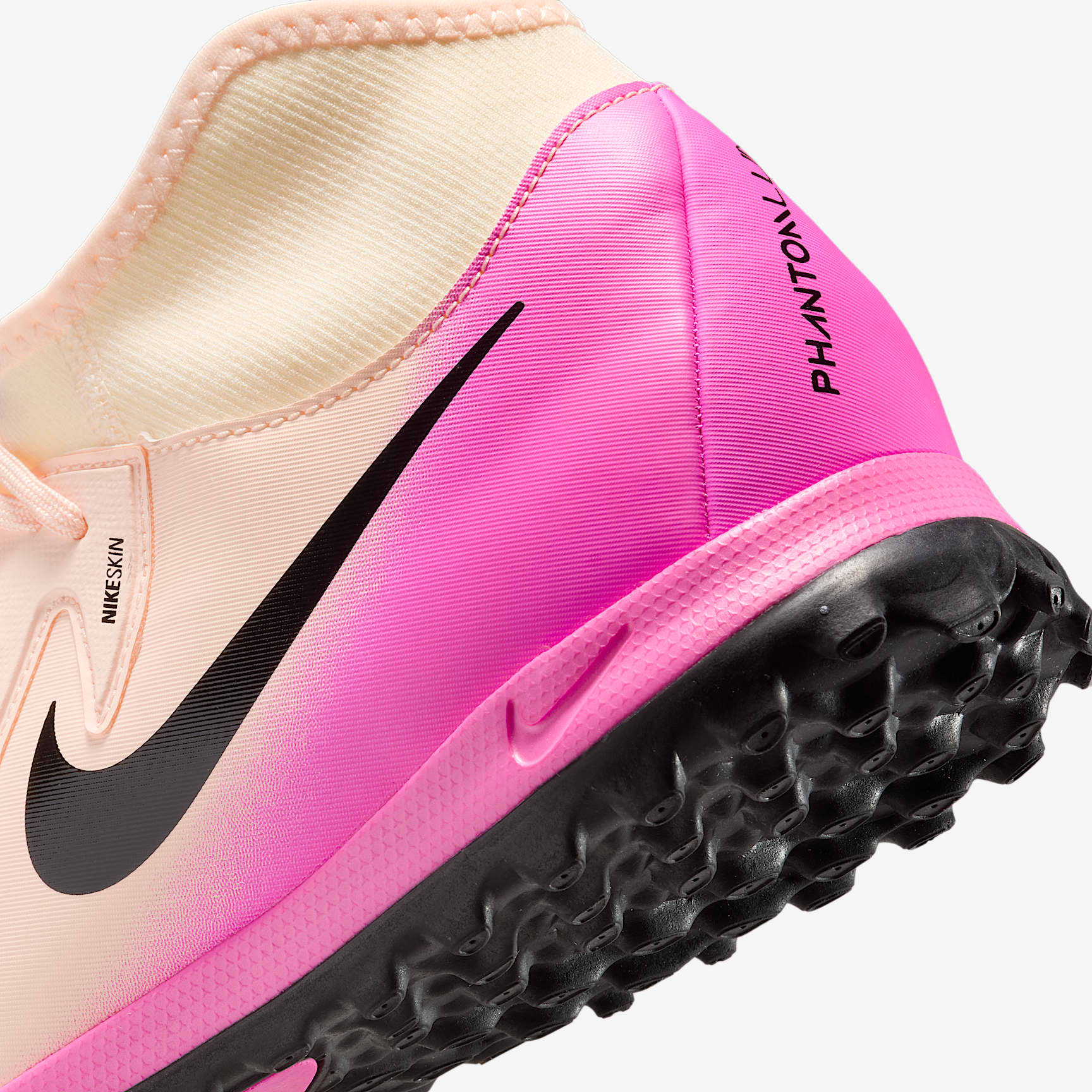 Nike Phantom Luna 2 Academy TF High-Top Soccer Shoes