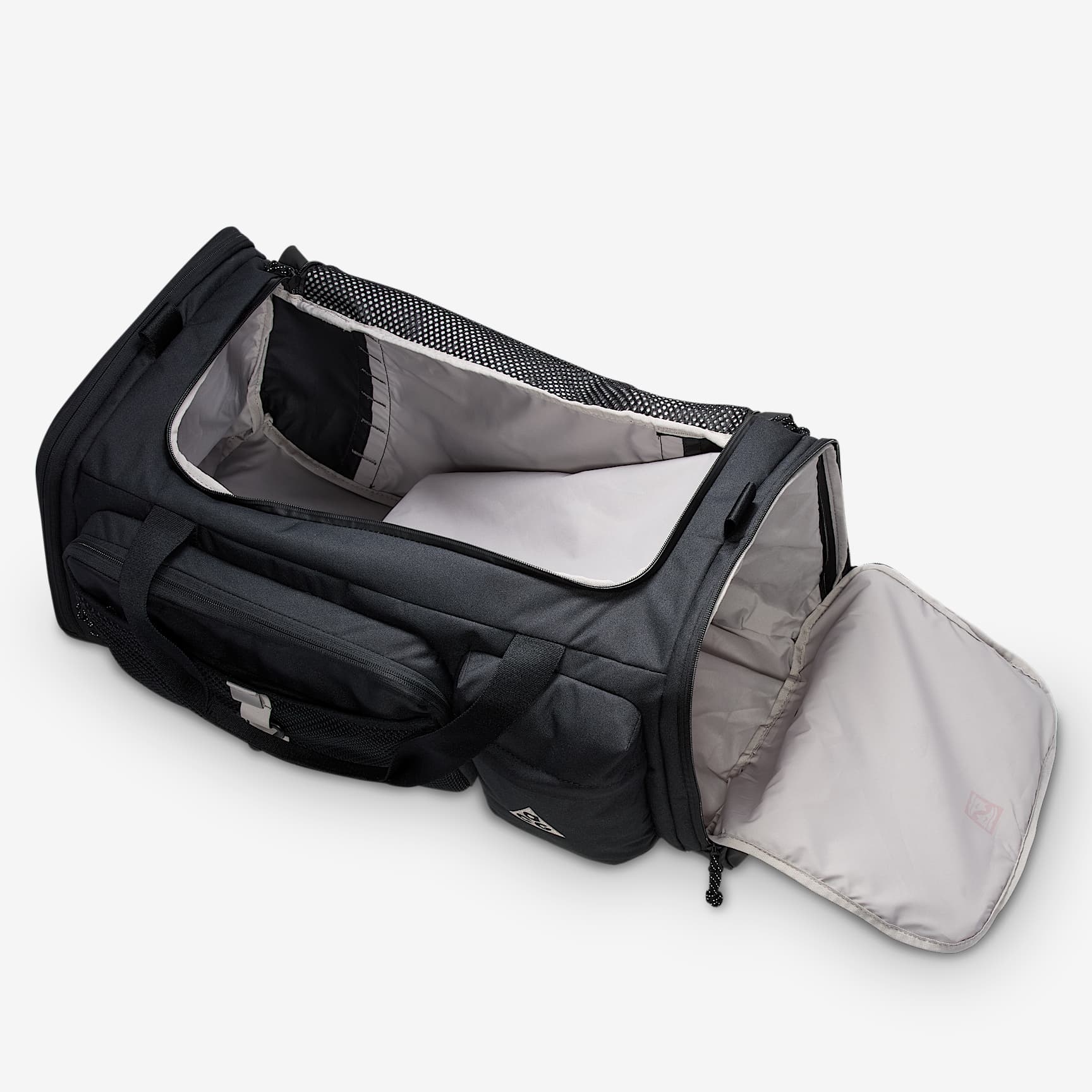 Nike ACG "DAYMAX" Duffel Bag (60L)