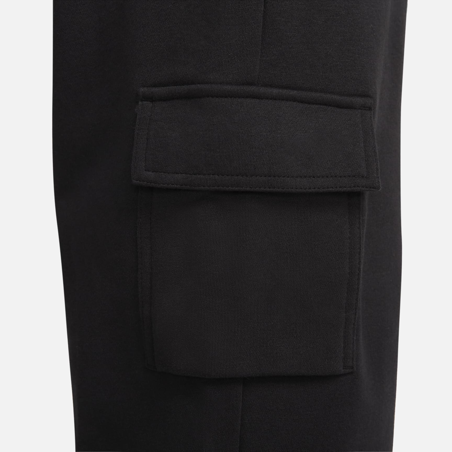 Nike Sportswear Club Fleece Women's Mid-Rise Oversized Cargo Sweatpants