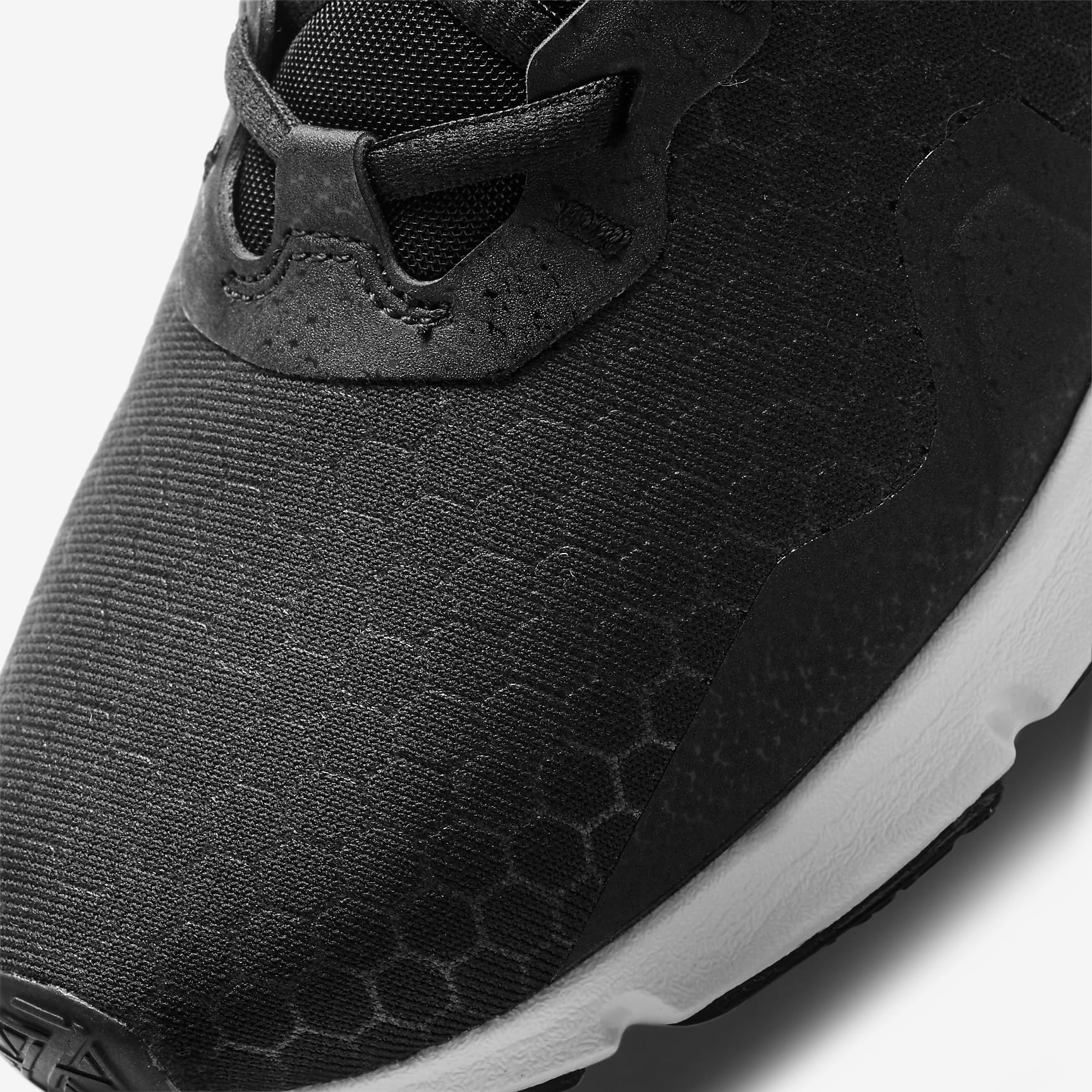 Nike Legend Essential 2 Women's Workout Shoes