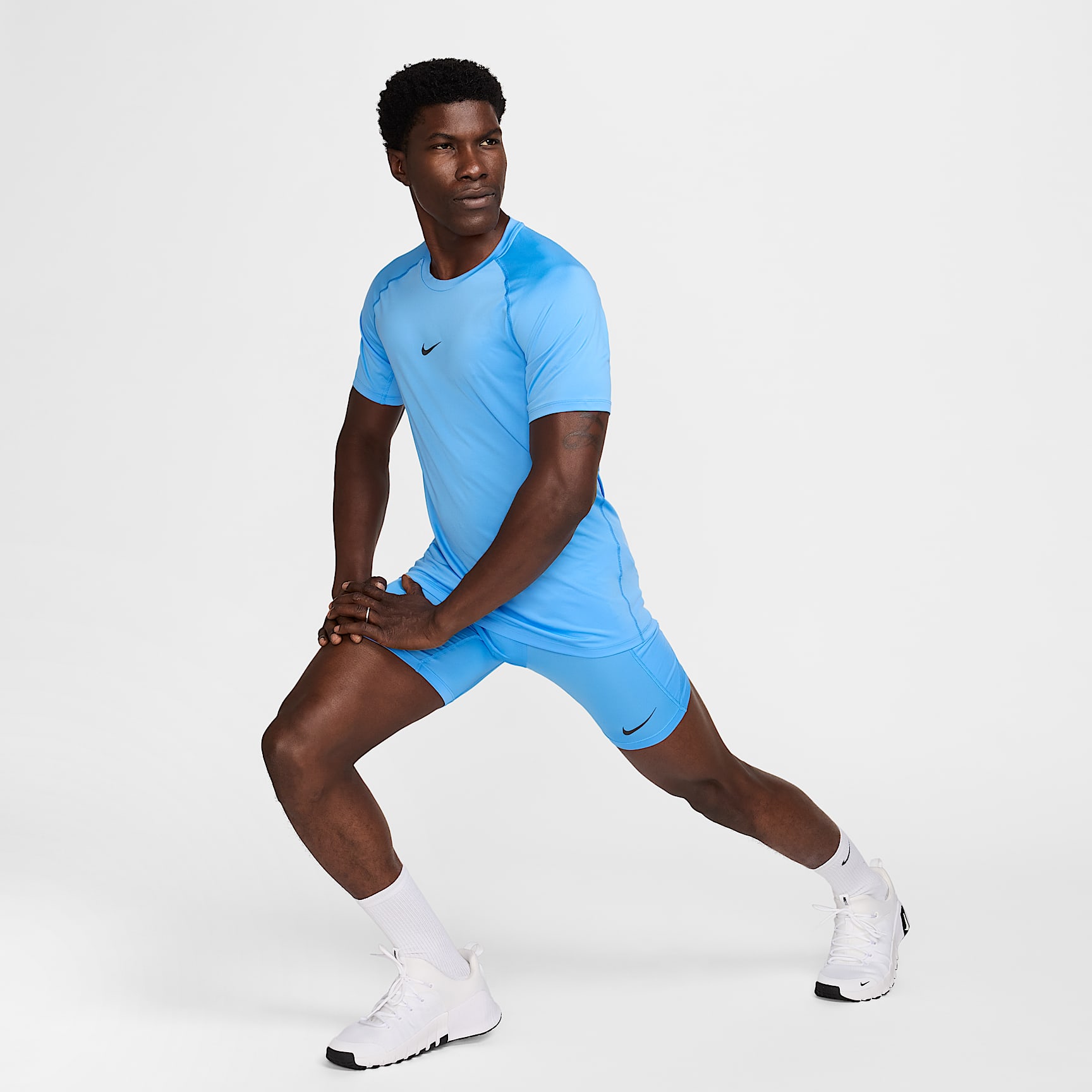 Nike Pro Men's Dri-FIT Slim Short-Sleeve Top