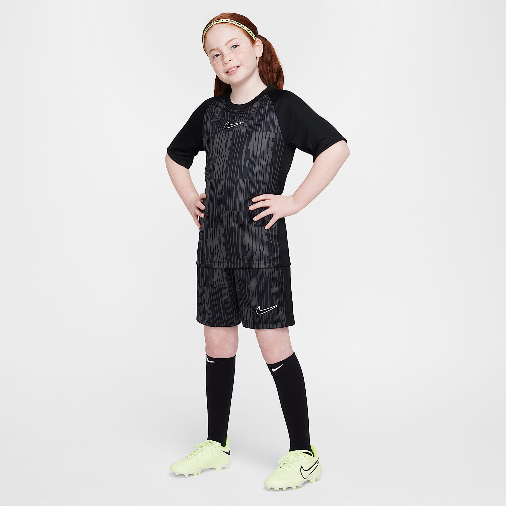 Nike Academy Big Kids' Dri-FIT Soccer Shorts