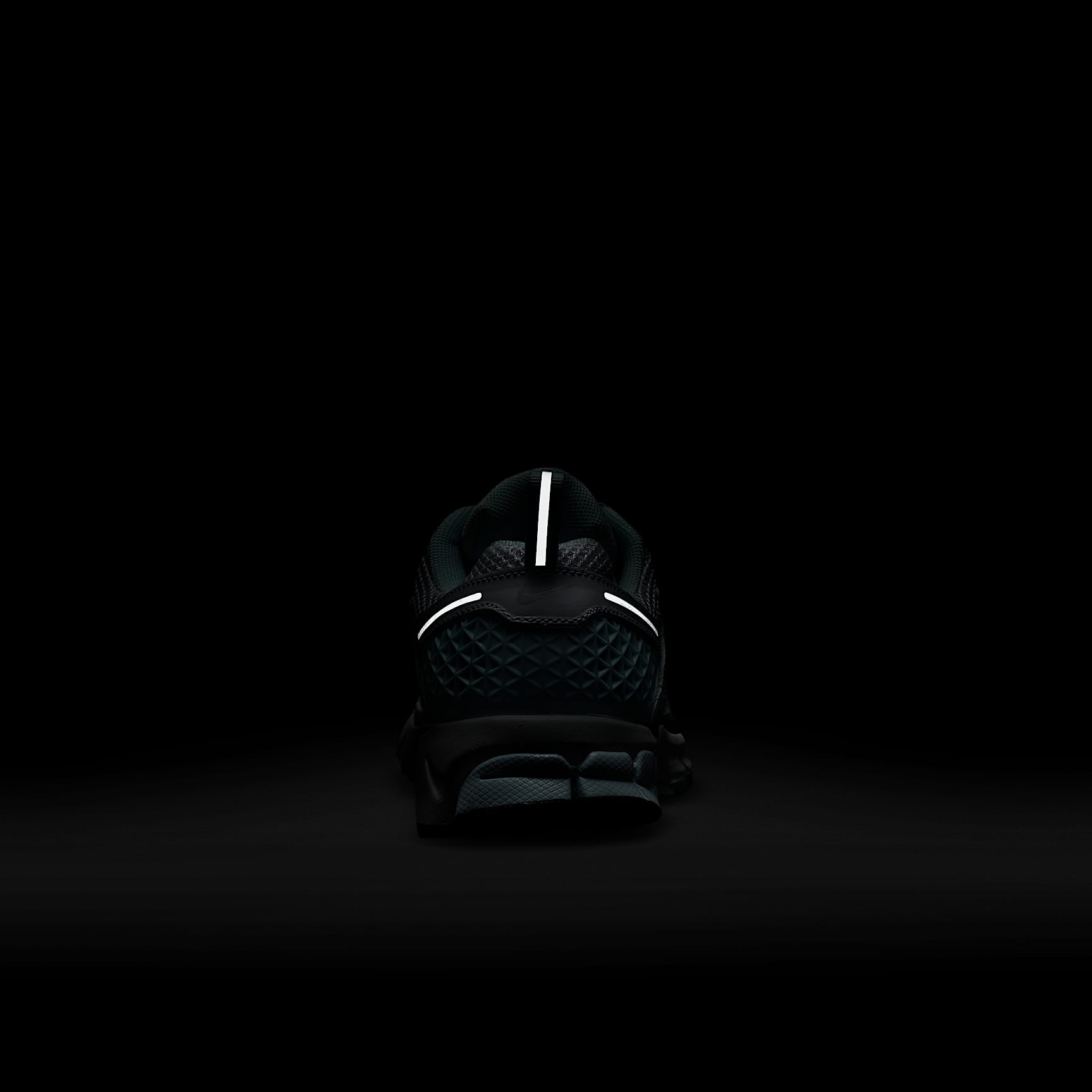 Nike Vomero 5 Big Kids' Shoes