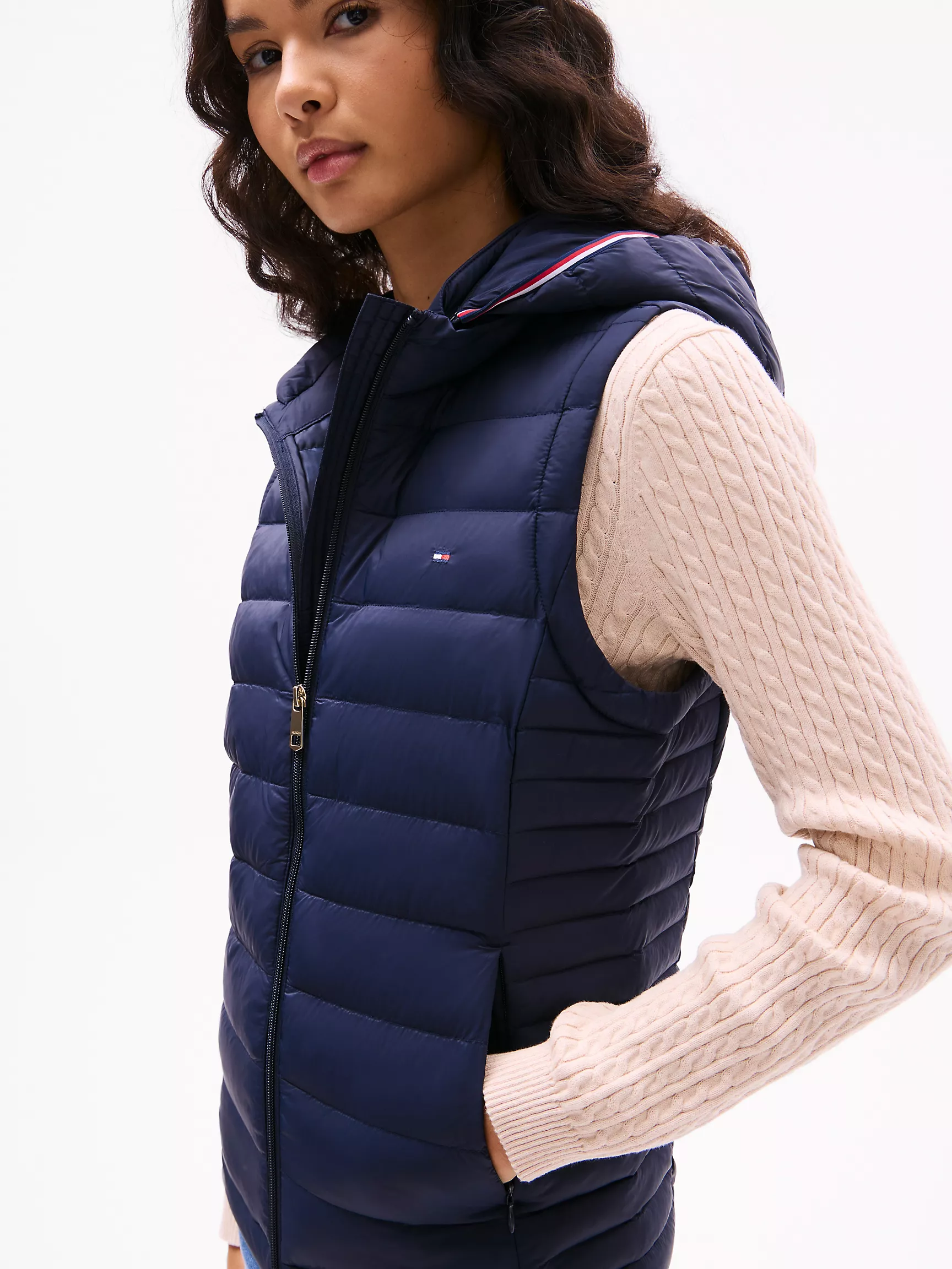 Женская куртка Tommy Hilfiger, Легкий пуховой жилет с капюшоном