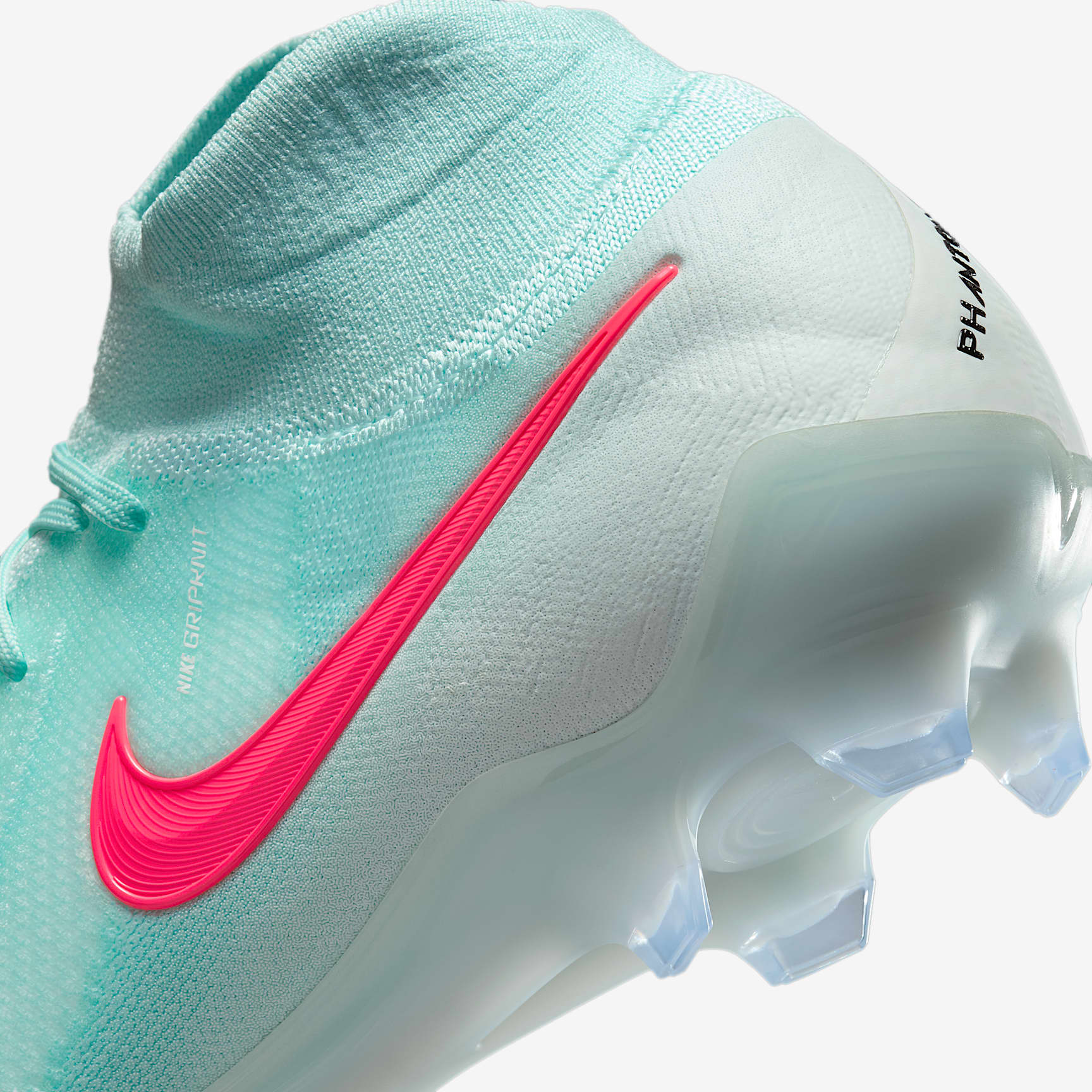 Nike Phantom Luna 2 Elite FG High-Top Soccer Cleats