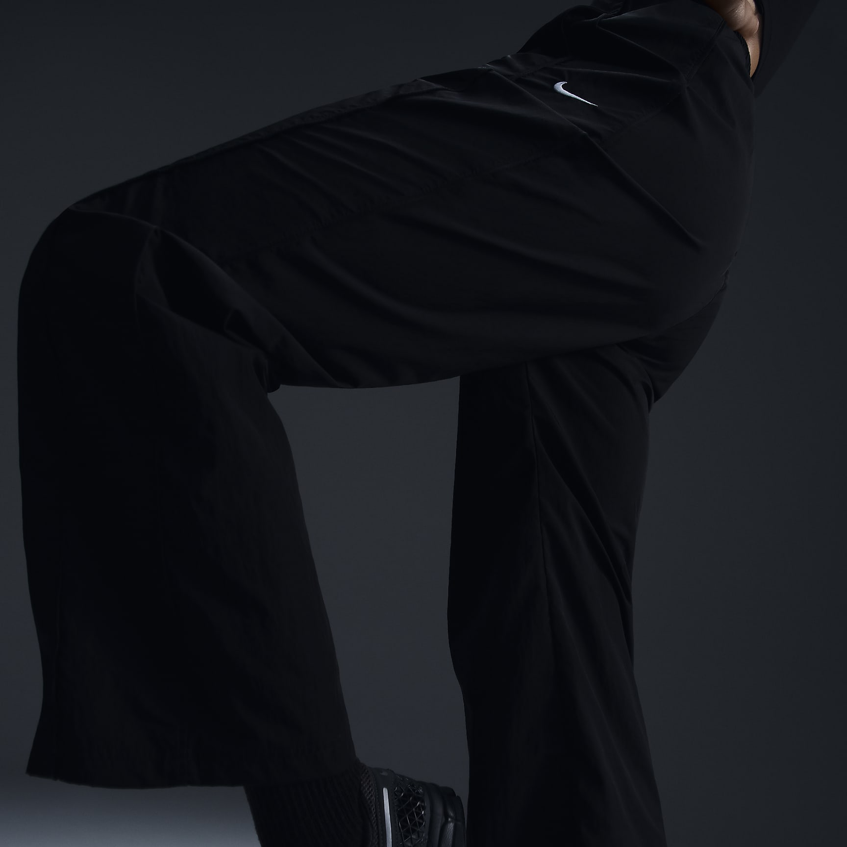 Nike Windrunner Women's High-Waisted Woven Open-Hem Pants