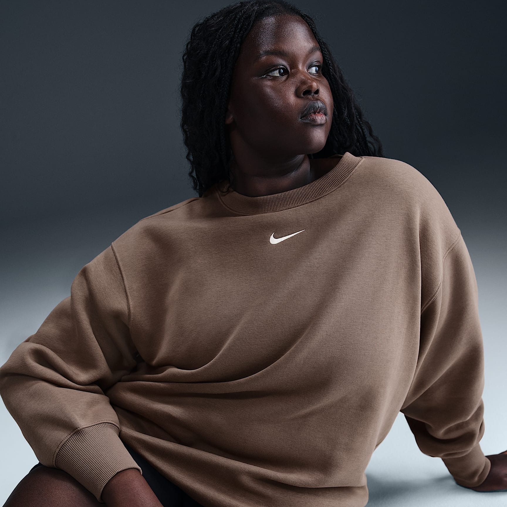 Nike Sportswear Phoenix Fleece Women's Oversized Crew-Neck Sweatshirt (Plus Size)