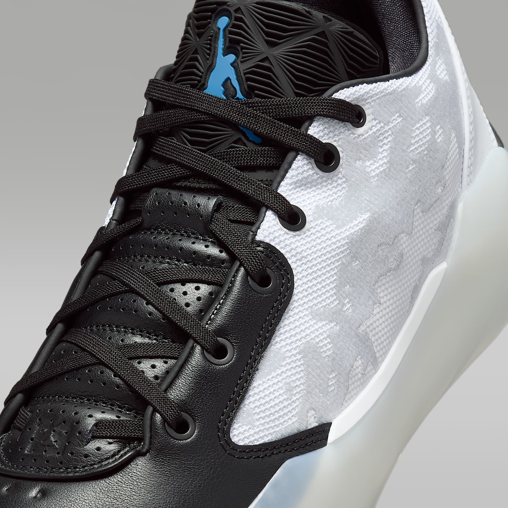 Air Jordan XXXIX "Croix" Basketball Shoes