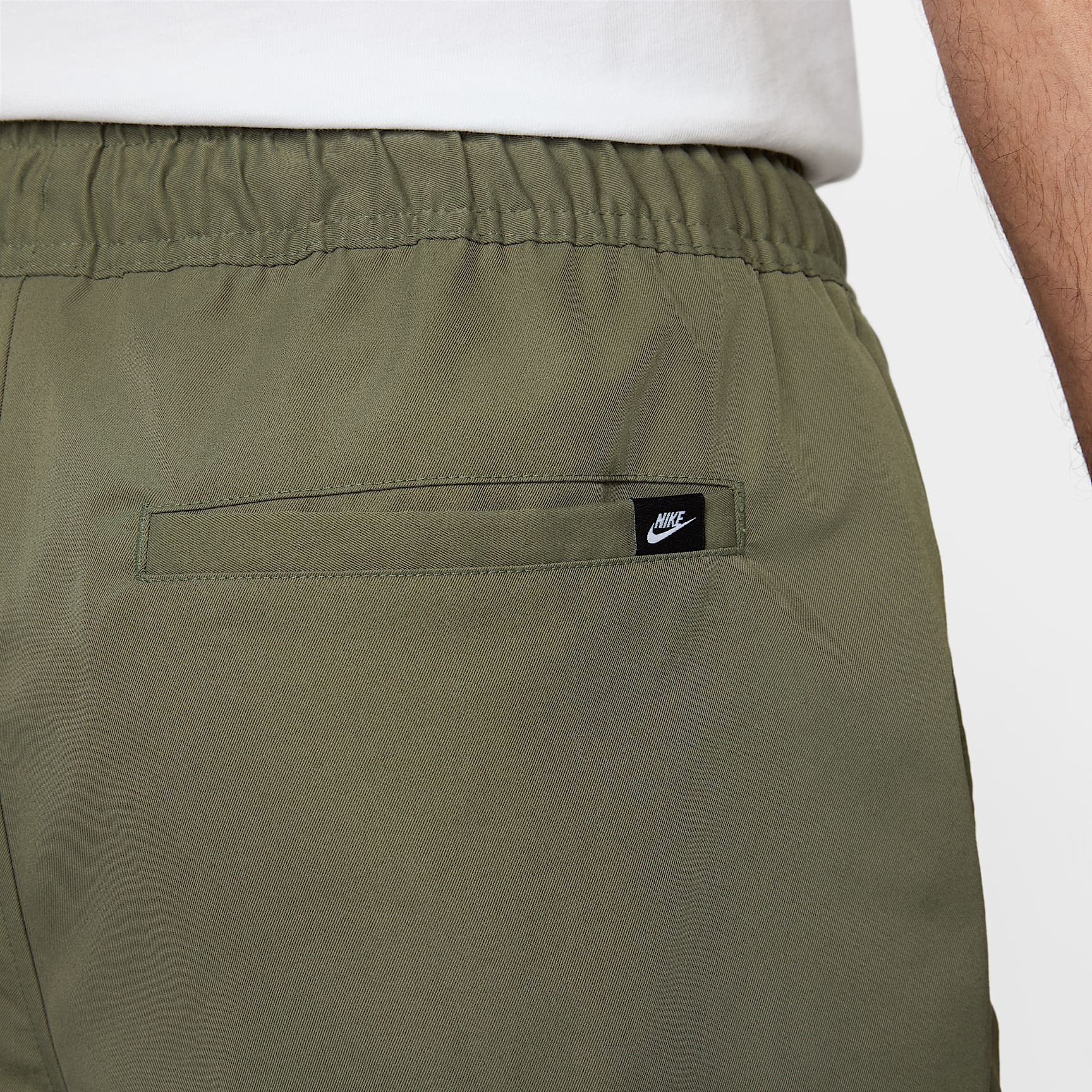 Nike Club Men's Woven Tapered Pants