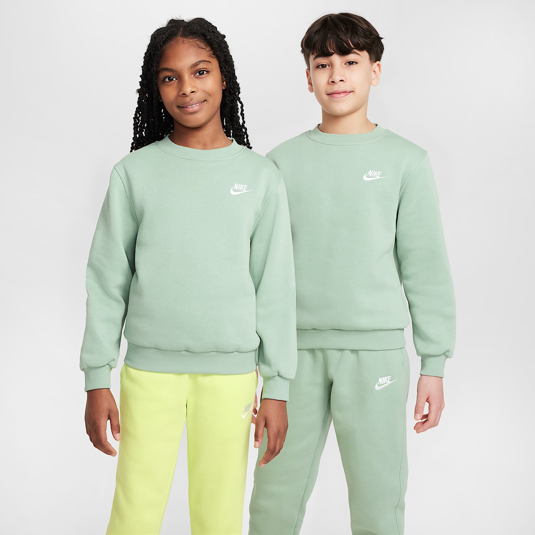 Nike Sportswear Club Fleece Big Kids' Sweatshirt