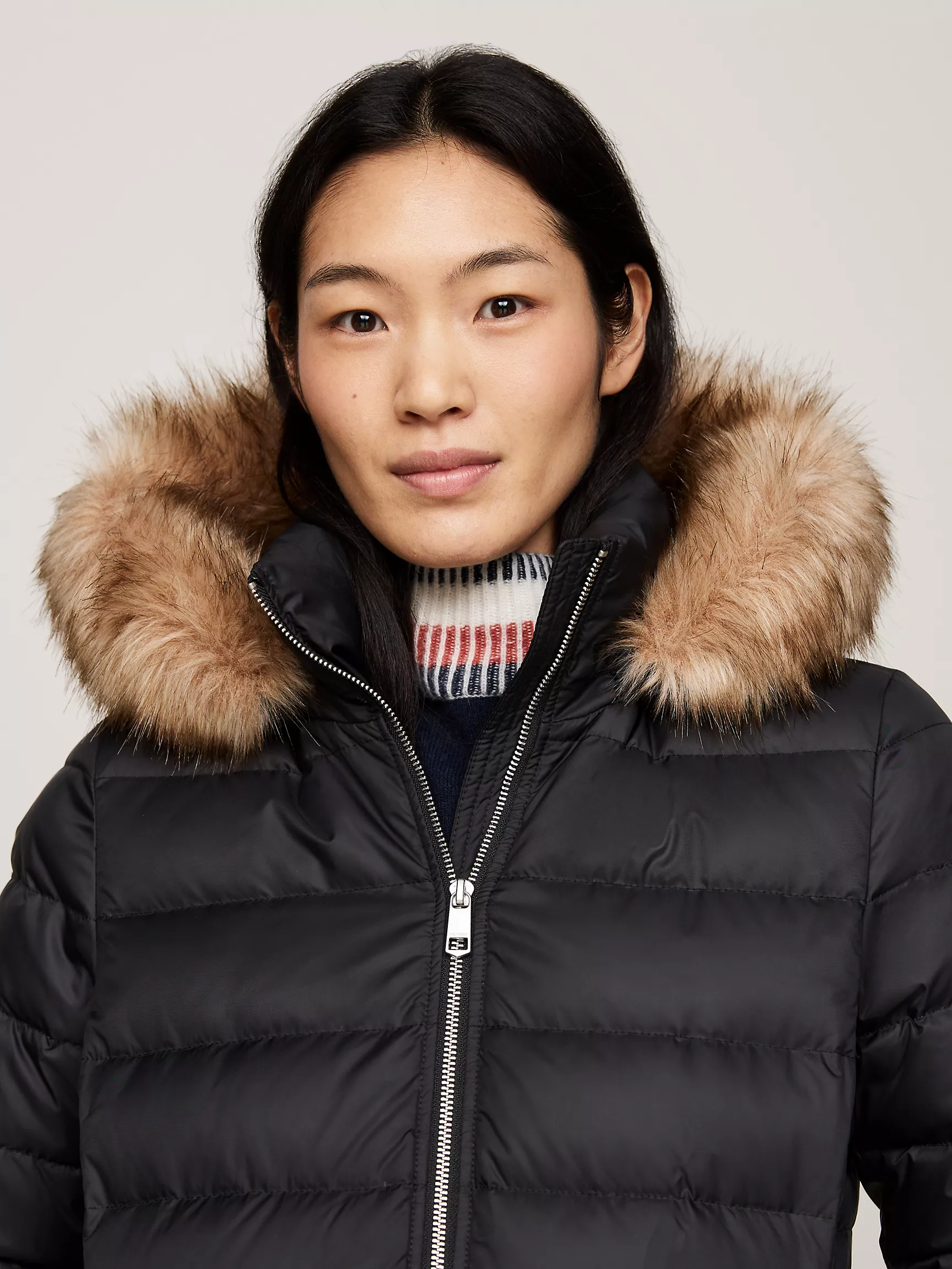 Женское пальто Tommy Hilfiger, Водоотталкивающее пуховое пальто с капюшоном