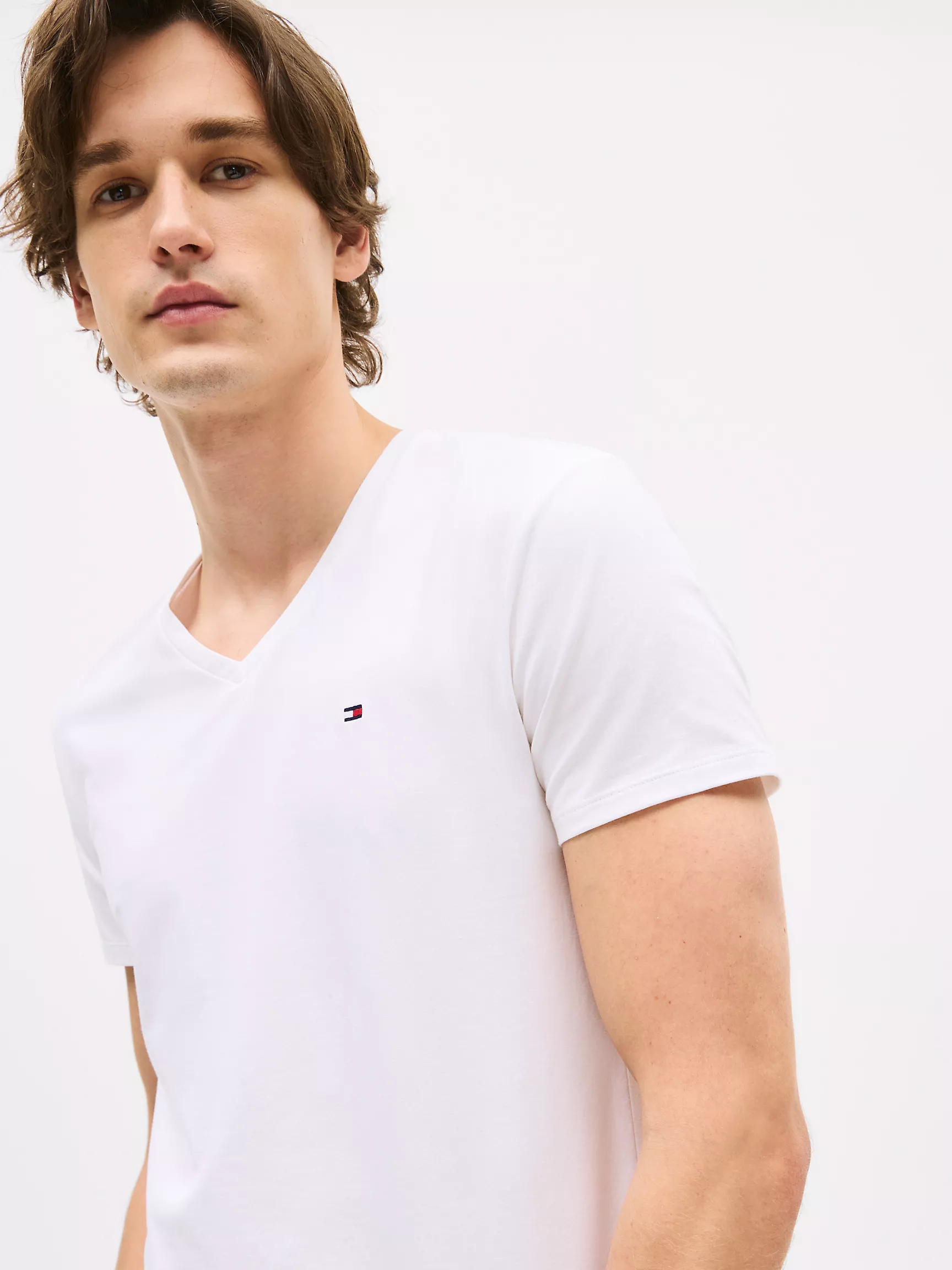 Мужская футболка Tommy Hilfiger, Приталенная футболка с V-образным вырезом