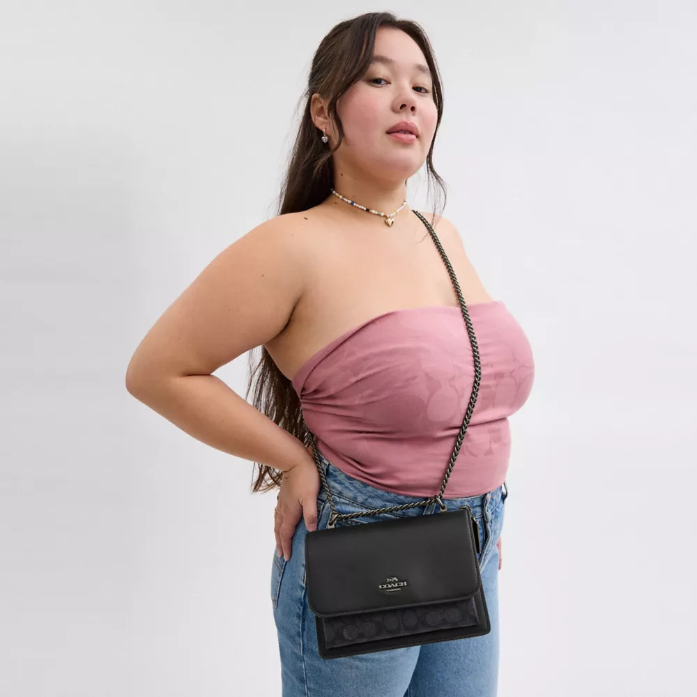 Сумка COACH Klare Crossbody Bag In Signature Canvas