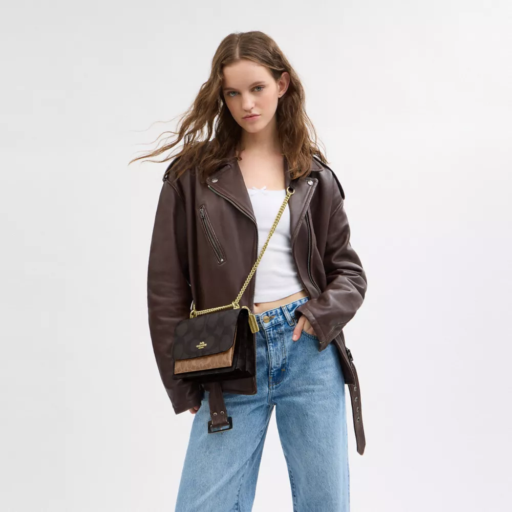 Сумка COACH Klare Crossbody Bag In Blocked Signature Canvas