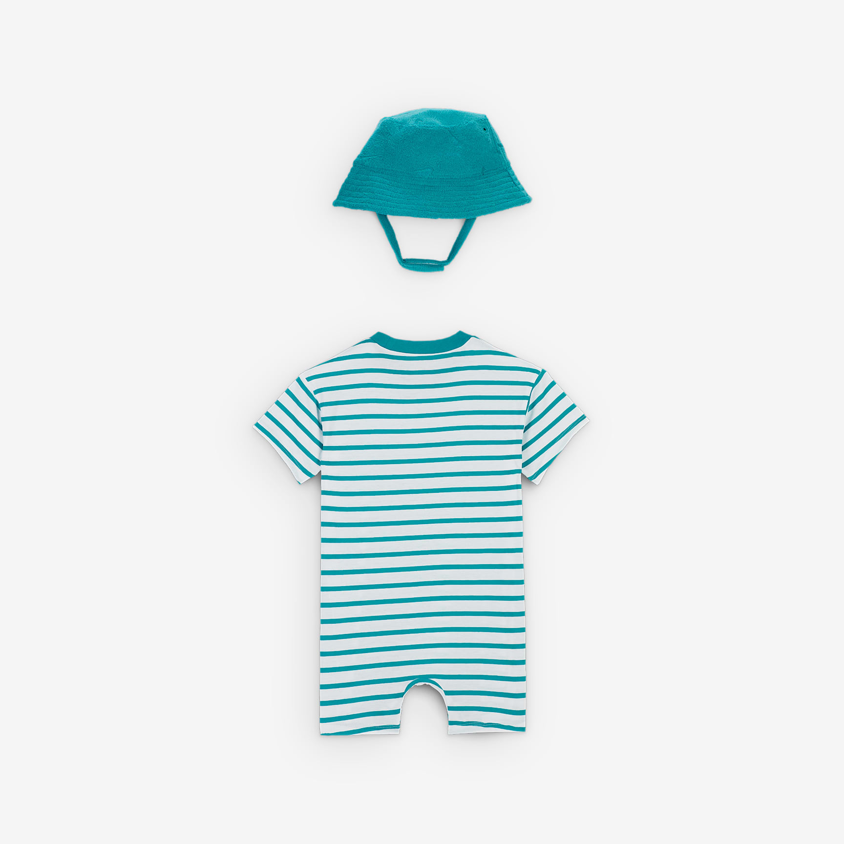 Nike Baby (12-24M) Short Sleeve Romper with Bucket Hat